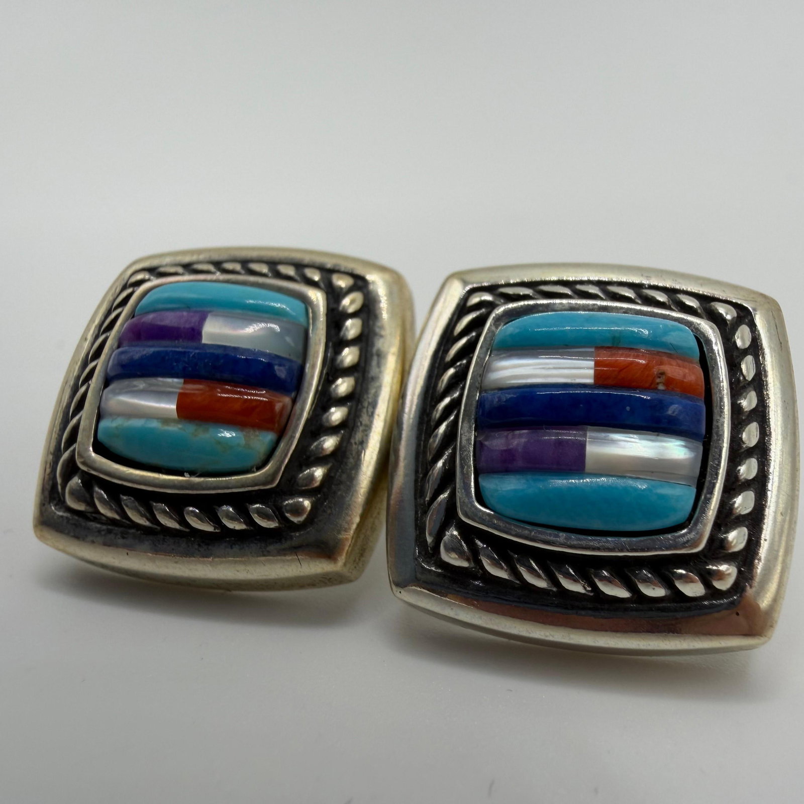 Carolyn Pollack Relios Square Gemstone Inlay Design Earrings Sterling: This item is in good pre-owned, previously used/displayed condition with noticeable light wear and surface scratches. Please reference all photos for full details. This piece of jewelry has been caref