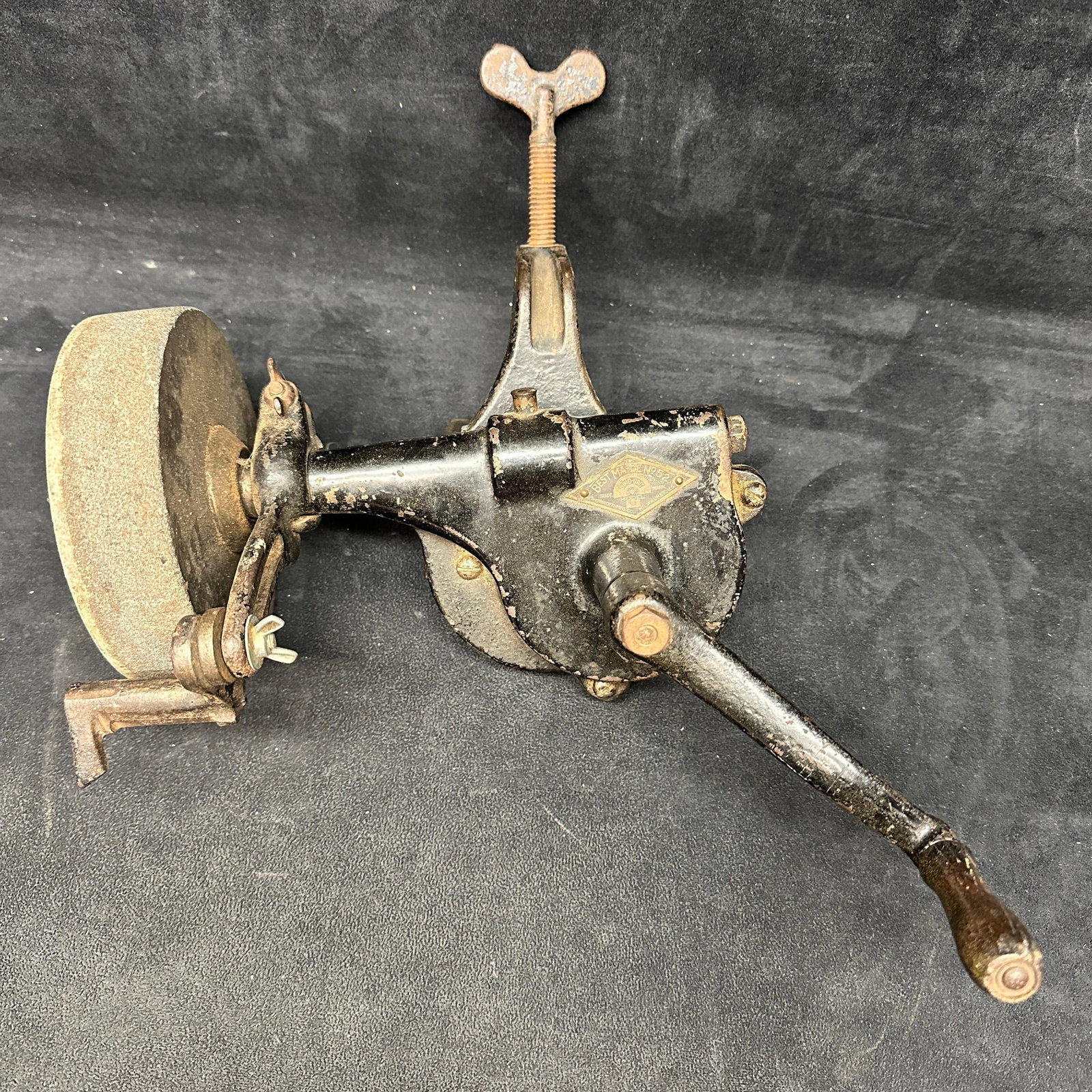 Best Made No 52 Hand Crank Bench Grinder Sharpening Tool (1 of 7)
