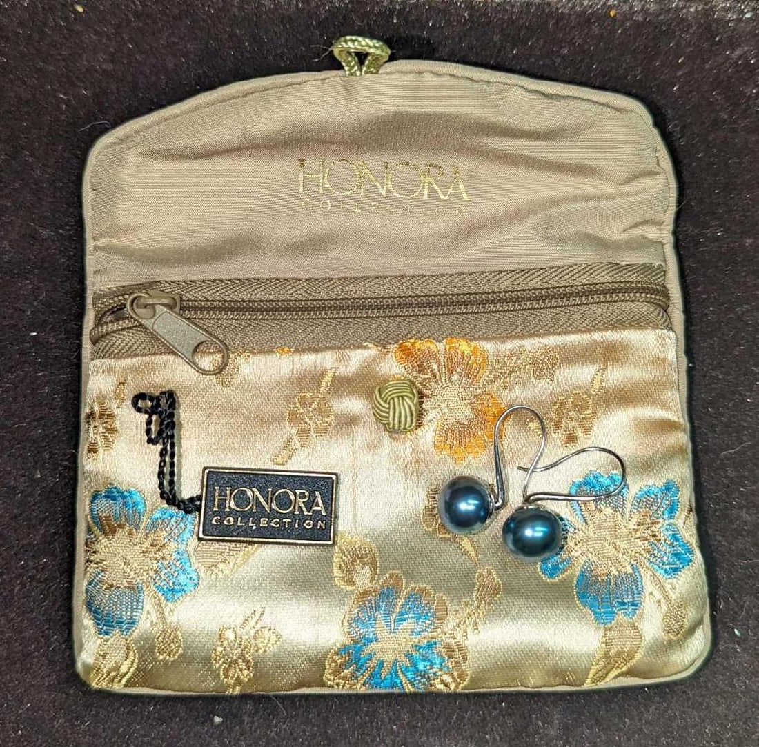 Honora Collection Solid Blue Pearl Hook Earrings: Honora Collection Solid Blue Pearl Hook Earrings. The hooks are sterling silver. It comes in its original box that is approx 5 3/8" x 4" x 1" and it weighs 0.12lb. 