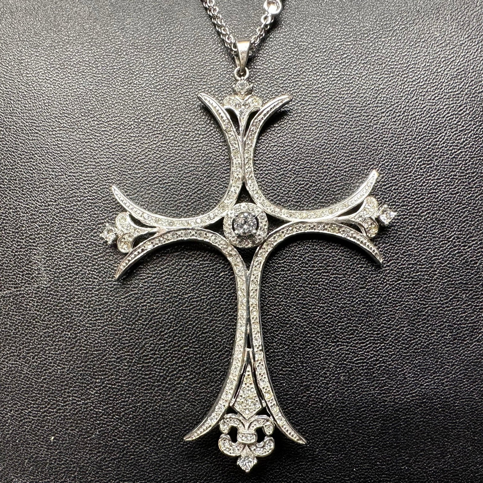 Sterling Silver Center White Sapphire CZ Cross Crucifix Pendant Necklace N97: This item is in good pre-owned, previously used/displayed condition with noticeable light wear and surface scratches. Please reference all photos for full details. This piece of jewelry has been teste