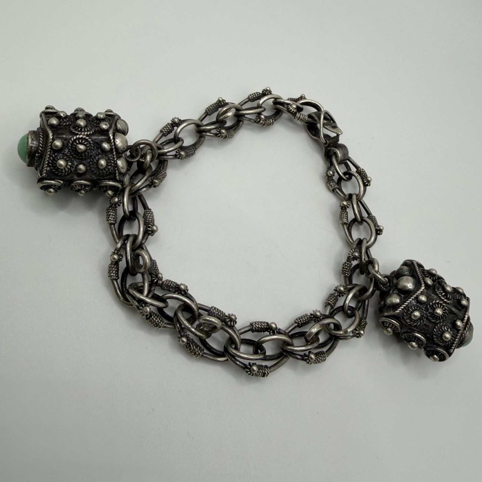 Ornate Fob Charm Intricate Silverwork Chain Bracelet Unmarked Silver (1 of 6)