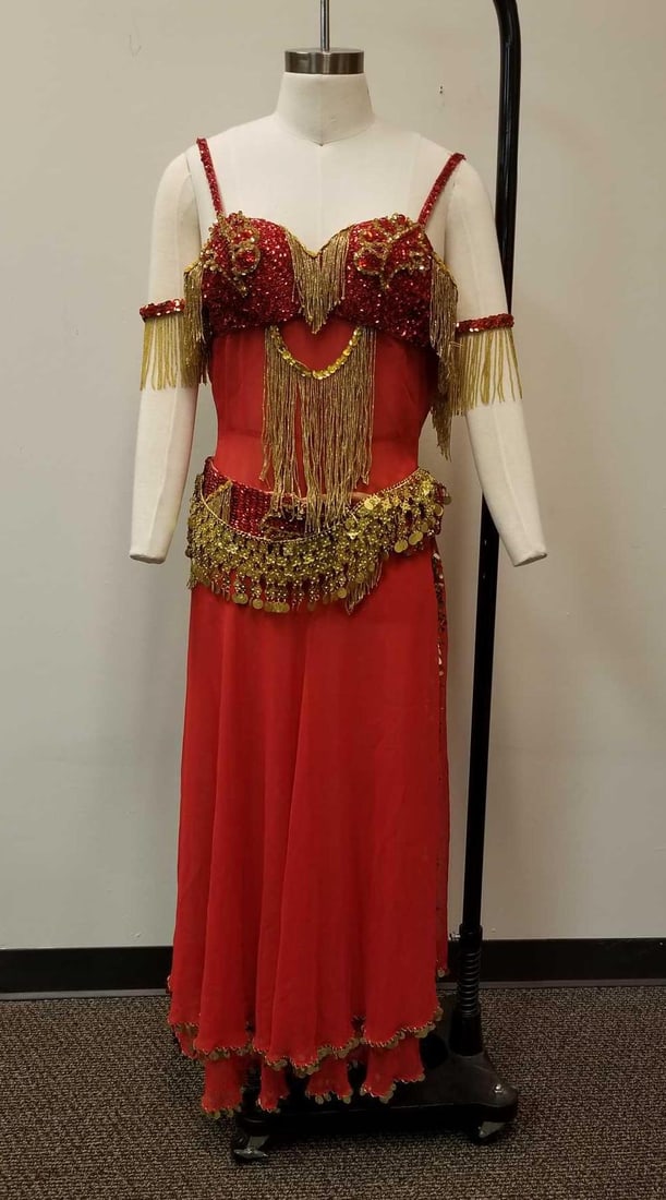 Red Beaded Belly Dancing Complete Outfit Costume: This listing is for a hand sewn/ beaded professional belly dancing outfit complete with everything you need to jumpstart your career as a belly dancer or shine like the Egyptian Goddess that you are a