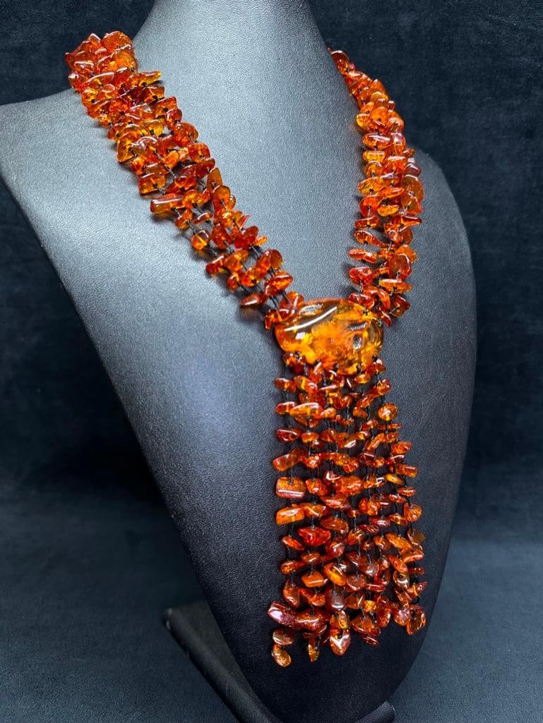 Large Amber String Necklace: This piece of jewelry has been tested and researched prior to listing. Please view all our pictures they are part of our description. DETAILS: Metal - none Color - Amber Stones - Amber Hallmarks - non
