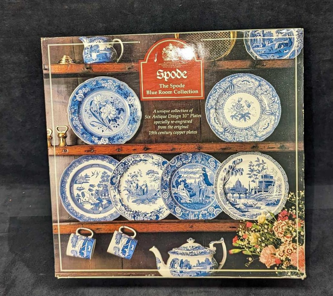 Set Of 6 Spode Blue Room Collection Plates: Set Of 6 Spode Blue Room Collection Plates. The plates come in the original box that is approx 11 1/2" x 3 7/8" x 11 3/8" and it weighs 8.73 lbs. The box has some shelf wear and the porcelain plates h