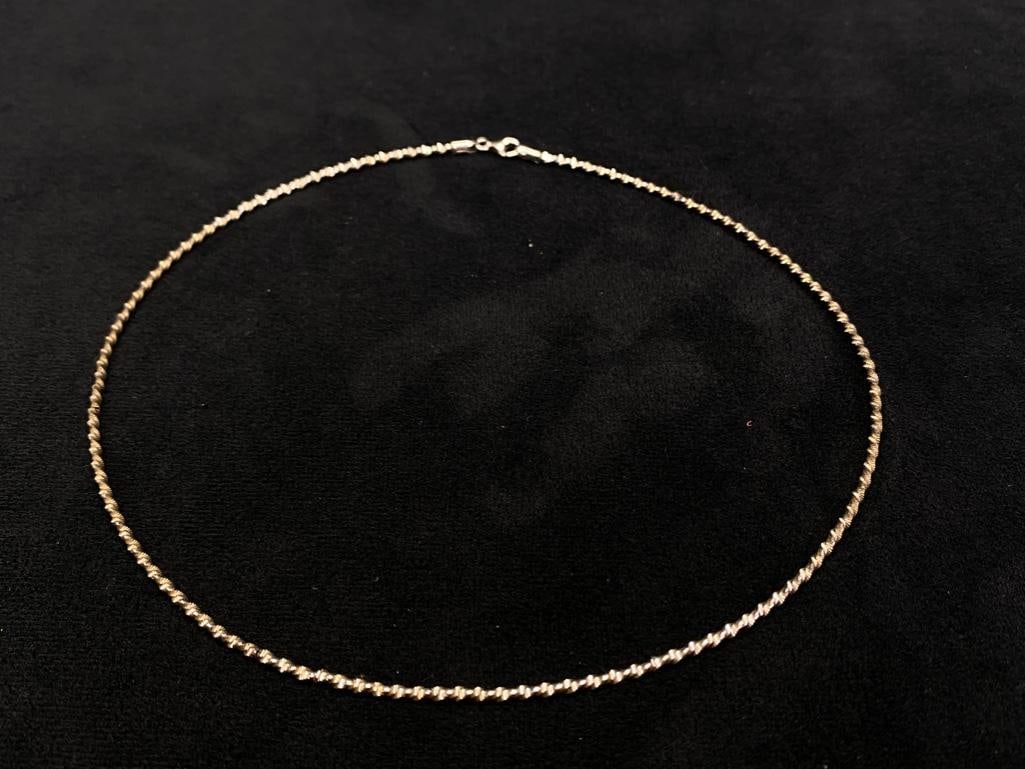 14k White Gold Twist Chain Necklace: DETAILS: Metal - 14k white gold Color - silver Tested - Yes Size