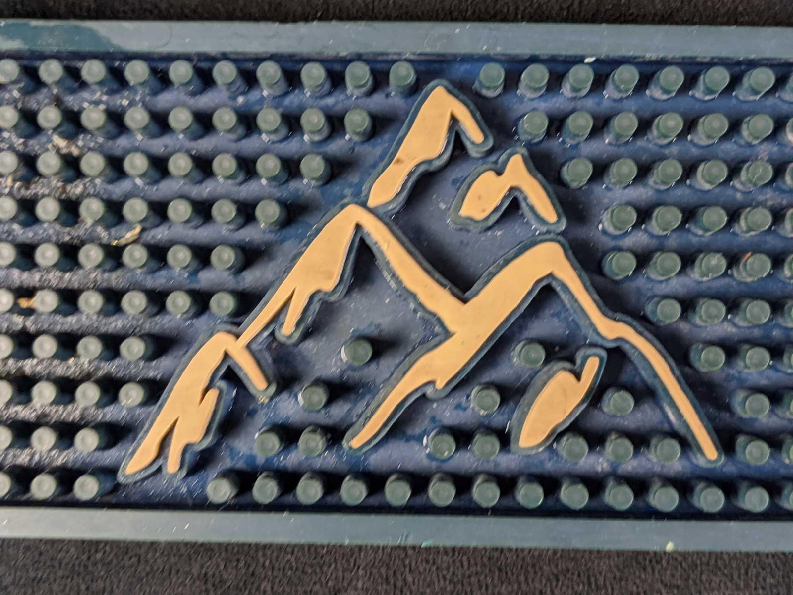 Pinnacle Vodka Rubber Bar Spill Mat Mancave - 2