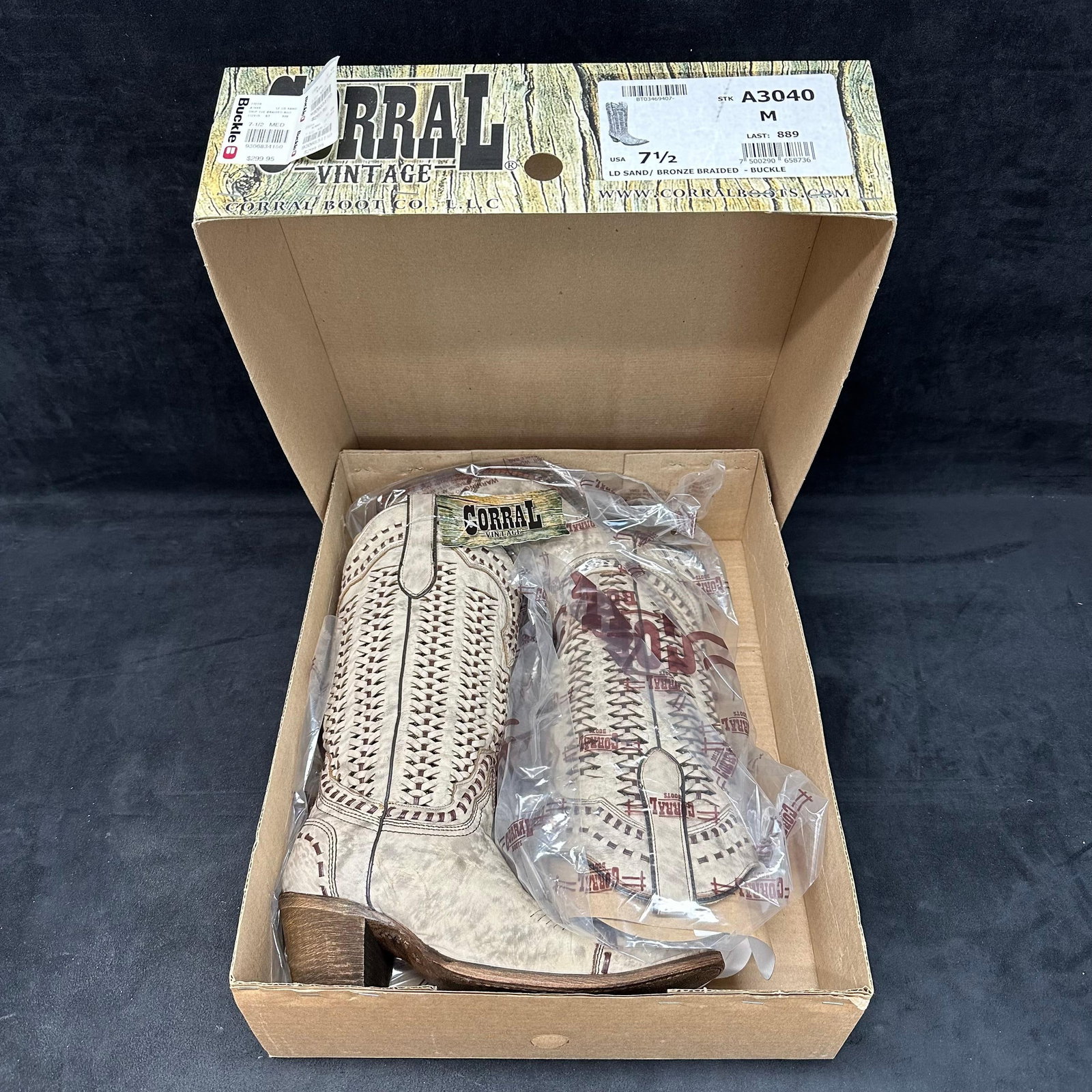 Corral Vintage Women’s Cowboy Boots Size 7.5 Style A3040 Sand with Bronze Braided Detail: Pair of brand new Corral Vintage women’s cowboy boots, size 7.5 (medium width). Style A3040 in sand leather with bronze braided accents and buckle detail. Boots remain in original box with prote