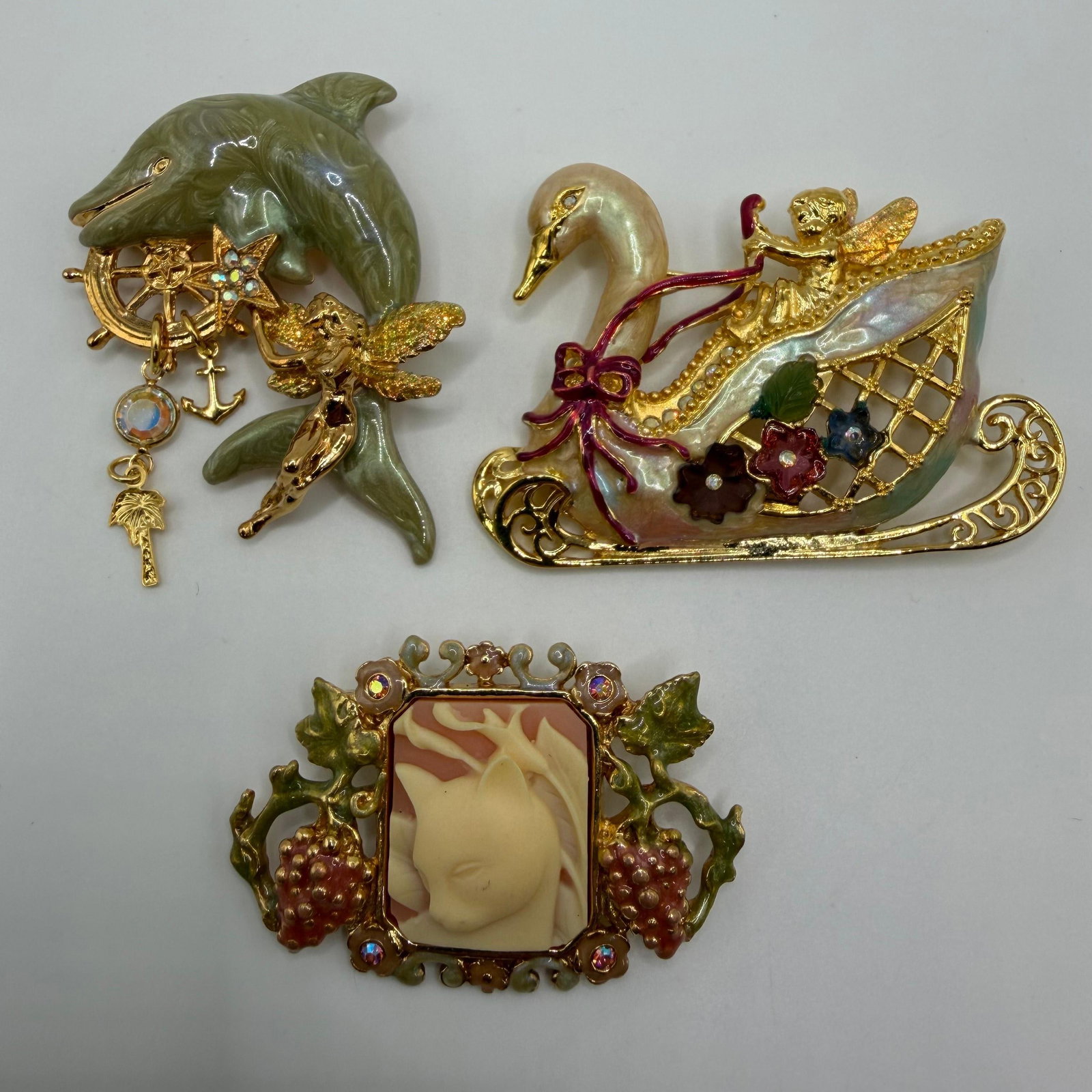 Three Kirks Folly Fantasy Brooches Dolphin Fairy Swan Princess and Cat Cameo (1 of 5)