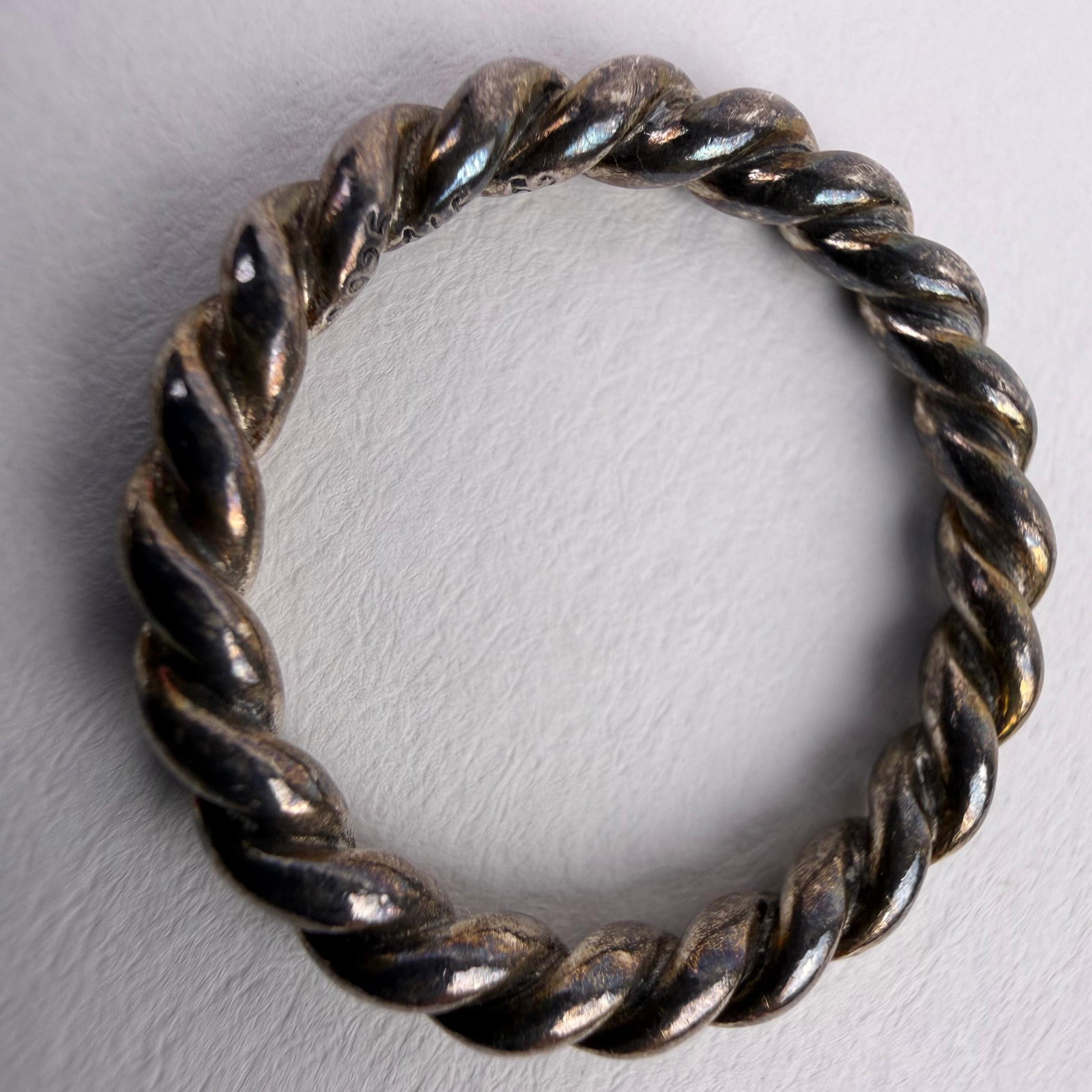 Pandora Twisted Rope Ring Sterling Silver Size 6.5 Authentic S925 ALE: This item is in good pre-owned, previously used/displayed condition with noticeable light wear and surface scratches. Please reference all photos for full details. This piece of jewelry has been caref