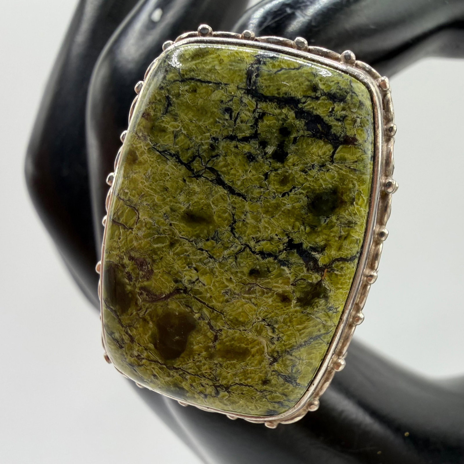 Sajen 925 Sterling Silver Sage Jasper Green Stone Ring Sz 9: This item is in pre-owned, previously used/displayed condition with noticeable light wear and surface scratches. Please reference all photos for full details. This piece of jewelry has been tested and