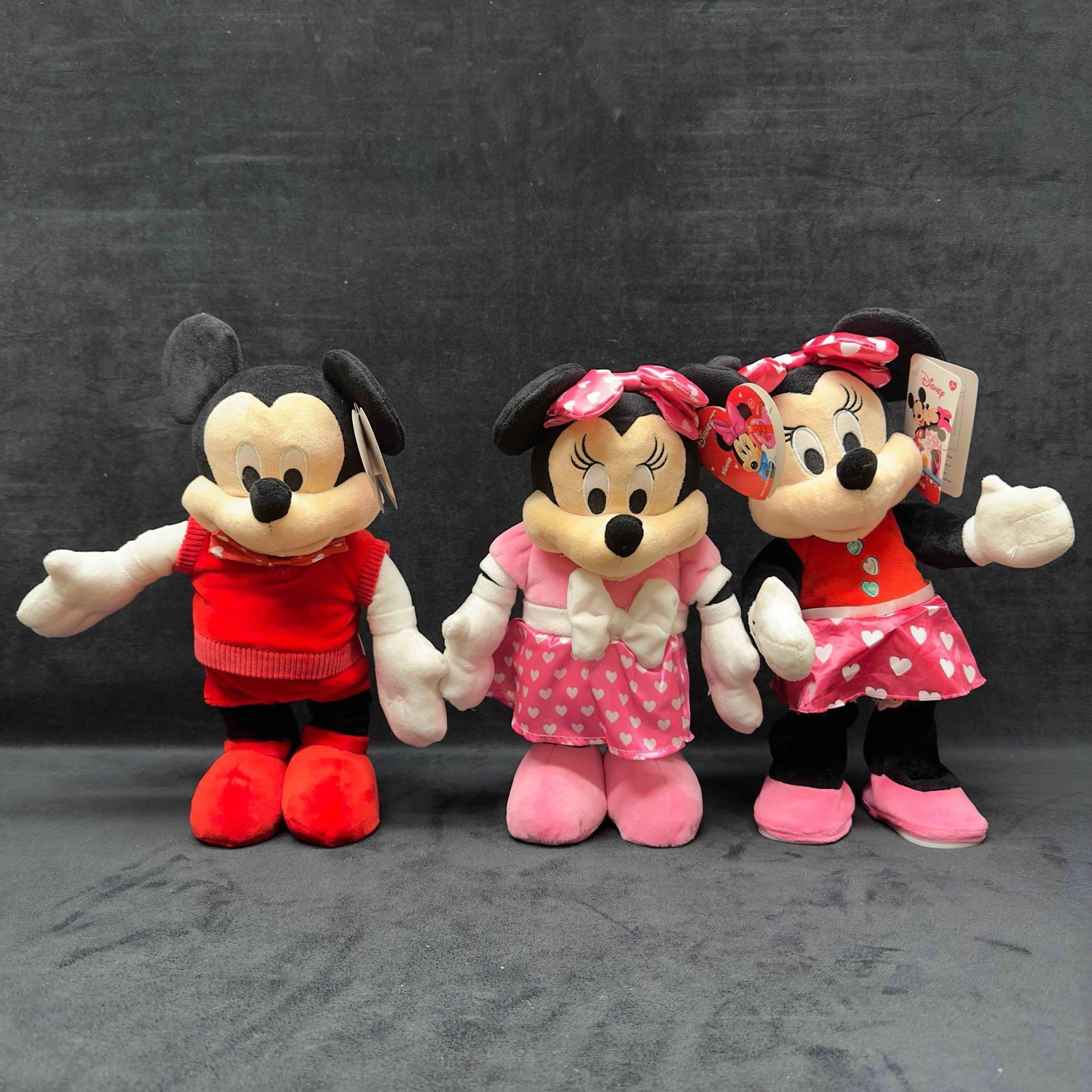 Disney Mickey and Minnie Mouse Plush Movement Dance and Sound Just Play Stuffed Animal Set: Disney Mickey and Minnie Mouse Plush Movement Dance and Sound Just Play Stuffed Animal Set. Two plush figures are fully functional, sound and movement working with two (3) AA batteries included. One