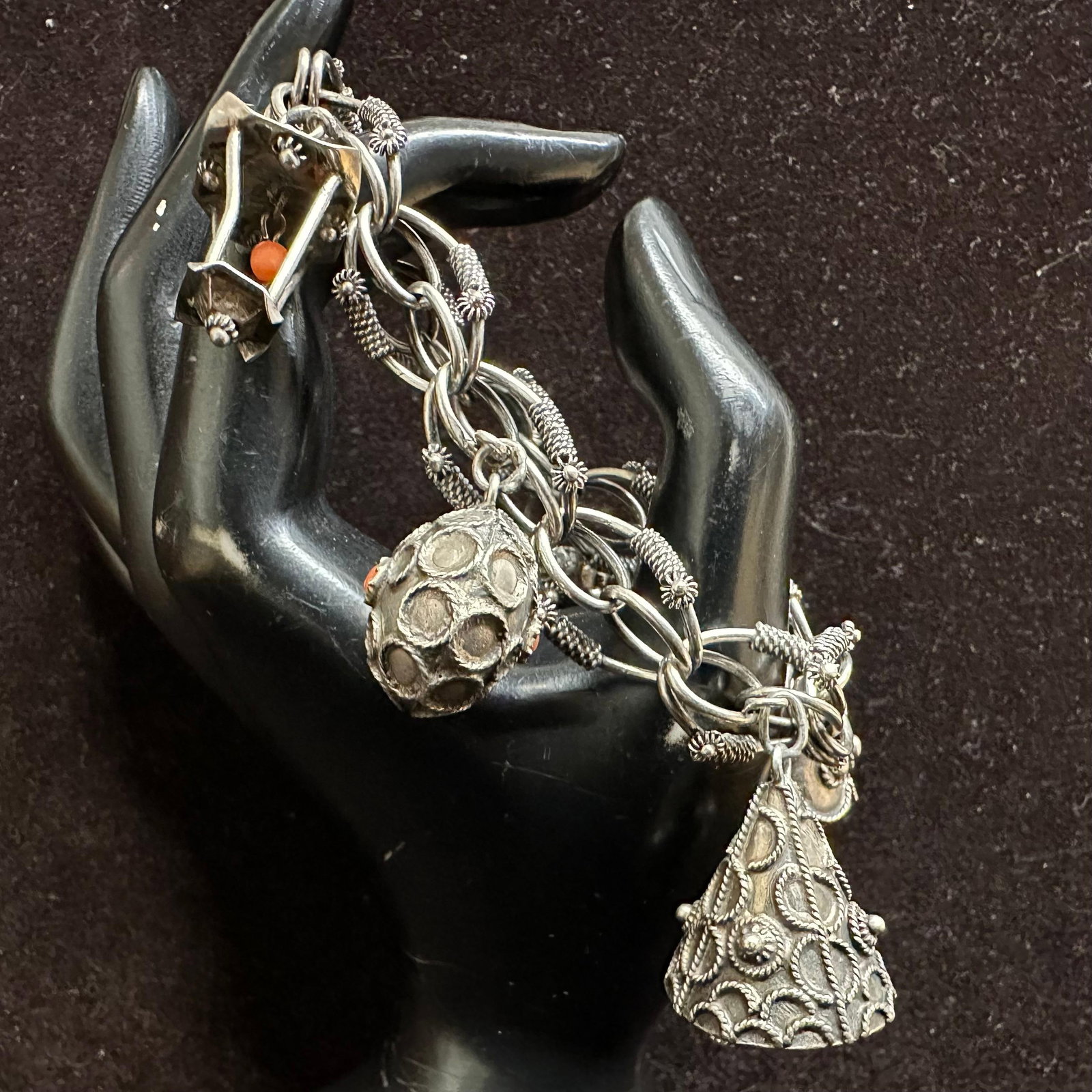 Floral Motif Wire Chain Silverwork 800 Silver Charm Bracelet R24: This item is in good pre-owned, previously used/displayed condition with noticeable light wear and surface scratches. Please reference all photos for full details. This piece of jewelry has been