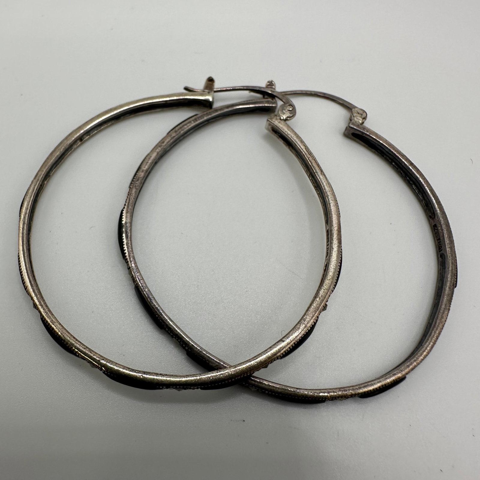 Black Enamel Marcasite Large Hoop Earrings Sterling Silver Q15: This item is in good pre-owned, previously used/displayed condition with noticeable light wear and surface scratches. Please reference all photos for full details. This piece of jewelry has been teste