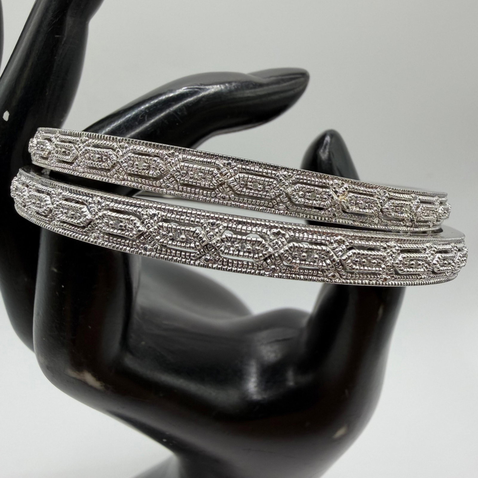 925 Sterling Silver Bangle Bracelet Set Geometric Patterned Pave Design ER15: This item is in pre-owned, previously used/displayed condition with noticeable light wear and surface scratches. Please reference all photos for full details. This piece of jewelry has been carefully 