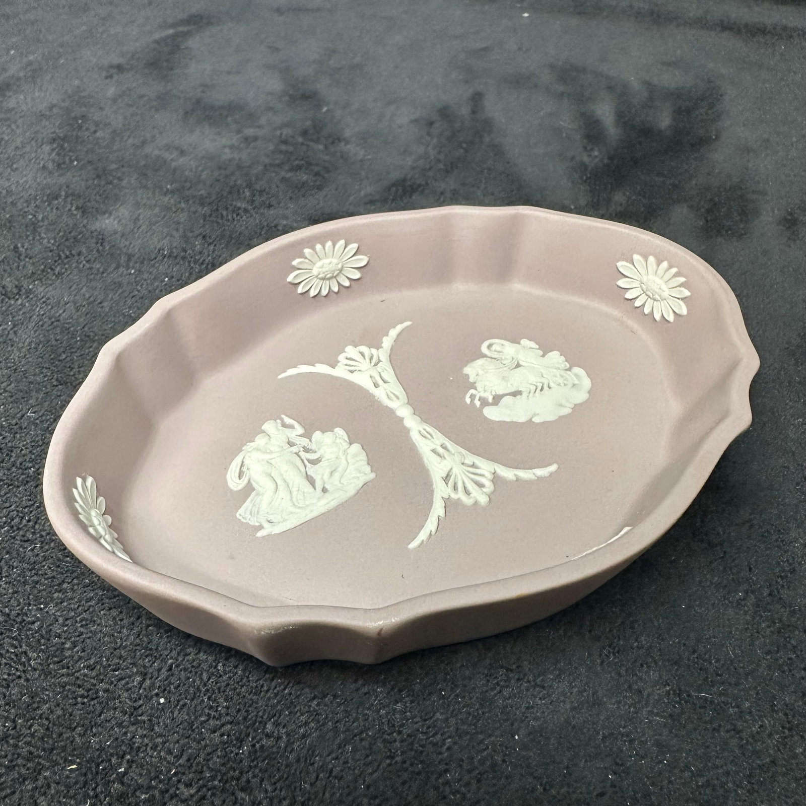Wedgwood Lilac Purple Jasperware Trinket Jewelry Dish (1 of 13)