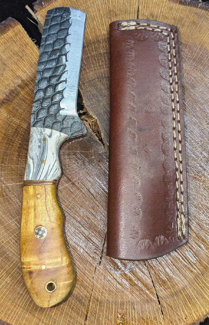 MHS Cutlery Steel Knife & Leather Sheath RTCF: MHS Cutlery Steel Knife & Leather Sheath RTCF. Steel knife comes in a leather sheath. Is approx 2 1/4" x 3/4 x 9" and it weighs 0.42lb. The knife does not appear to have been used. The handle is