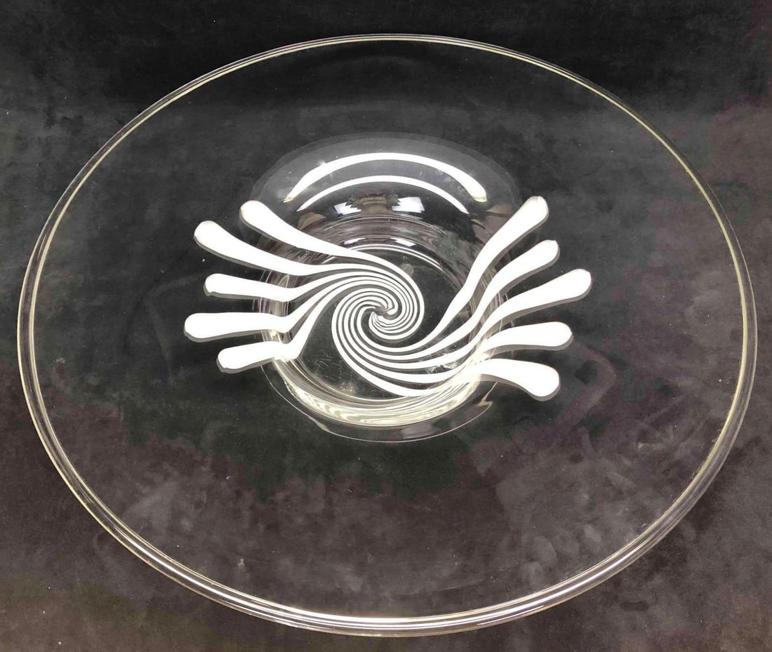 Large Murano Glass Center Piece Bowl With White Spiral Signed By Barbini: This lot contains a large Murano glass center piece bowl with a white spiral design signed by Barbini. This bowl is approx 23 1/2" x 23" x 4 1/2" and weighs about 13.0lbs. The bowl is in good use
