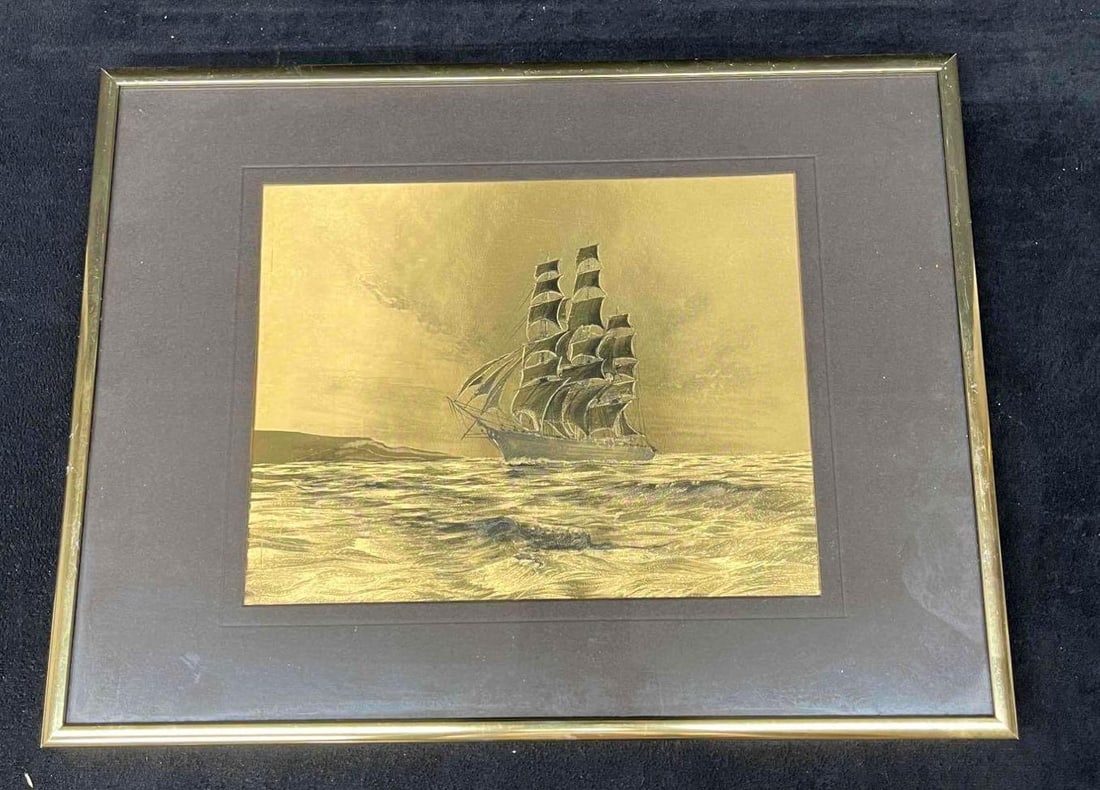 Framed Vintage Gold Foil Sailboat Etching (R72): This lot contains a Framed Vintage Gold Foil Sailboat Etching (R72). The frame is approx 9 1/4" x 12 1/4" x 3/4" while the etching is approx 5 3/4" x 7 1/2". Total weight is 1.7lbs. Overall the
