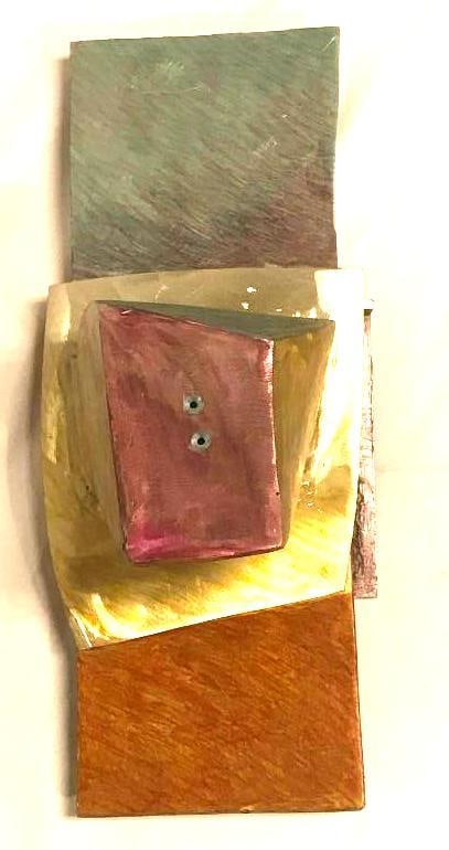 Nadine Delawrence-Maine Metal Sculpture: Nadine DeLawrence-Maine was an American mixed-media artist and sculptor, born in 1952. She passed away in 1993. Up for auction here is an original metal sculpture she created in 1988 titled "Fon