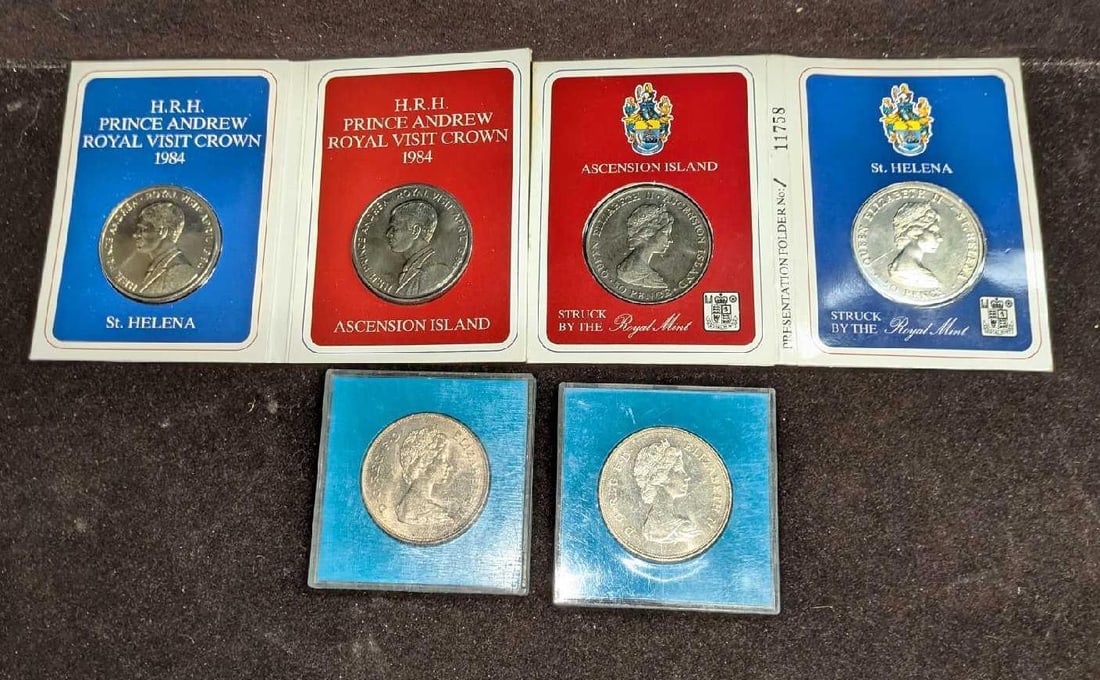 4 Queen Elizabeth II Princess Diana Tokens Coins: 4 Queen Elizabeth II Princess Diana Tokens Coins. This lot includes: (2) Sets Of St. Helena And Ascension Island Queen Elizabeth II and Prince Andrew 50 Pence Coins. Each set is approx 3" x 1/8