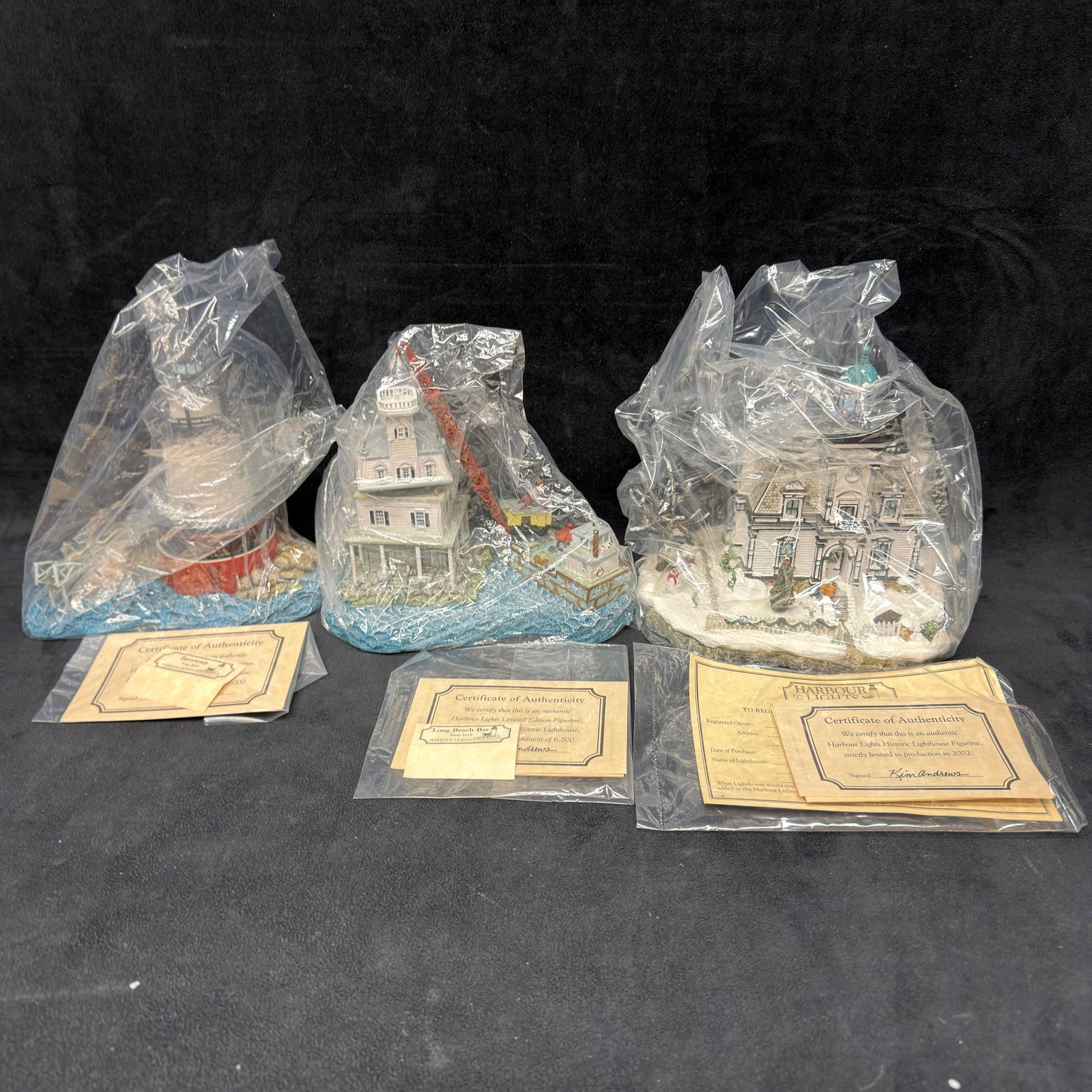Harbour Lights New York Lighthouse Figurines Set of Three Tarrytown (1 of 5)