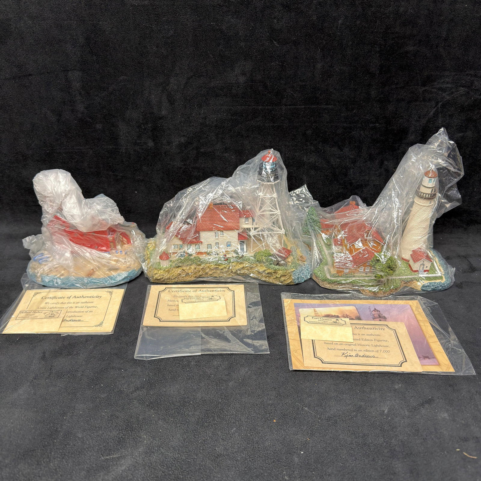 3 Piece Set Harbour Lights Michigan Lighthouse Figurines Whitefish Point (1 of 5)