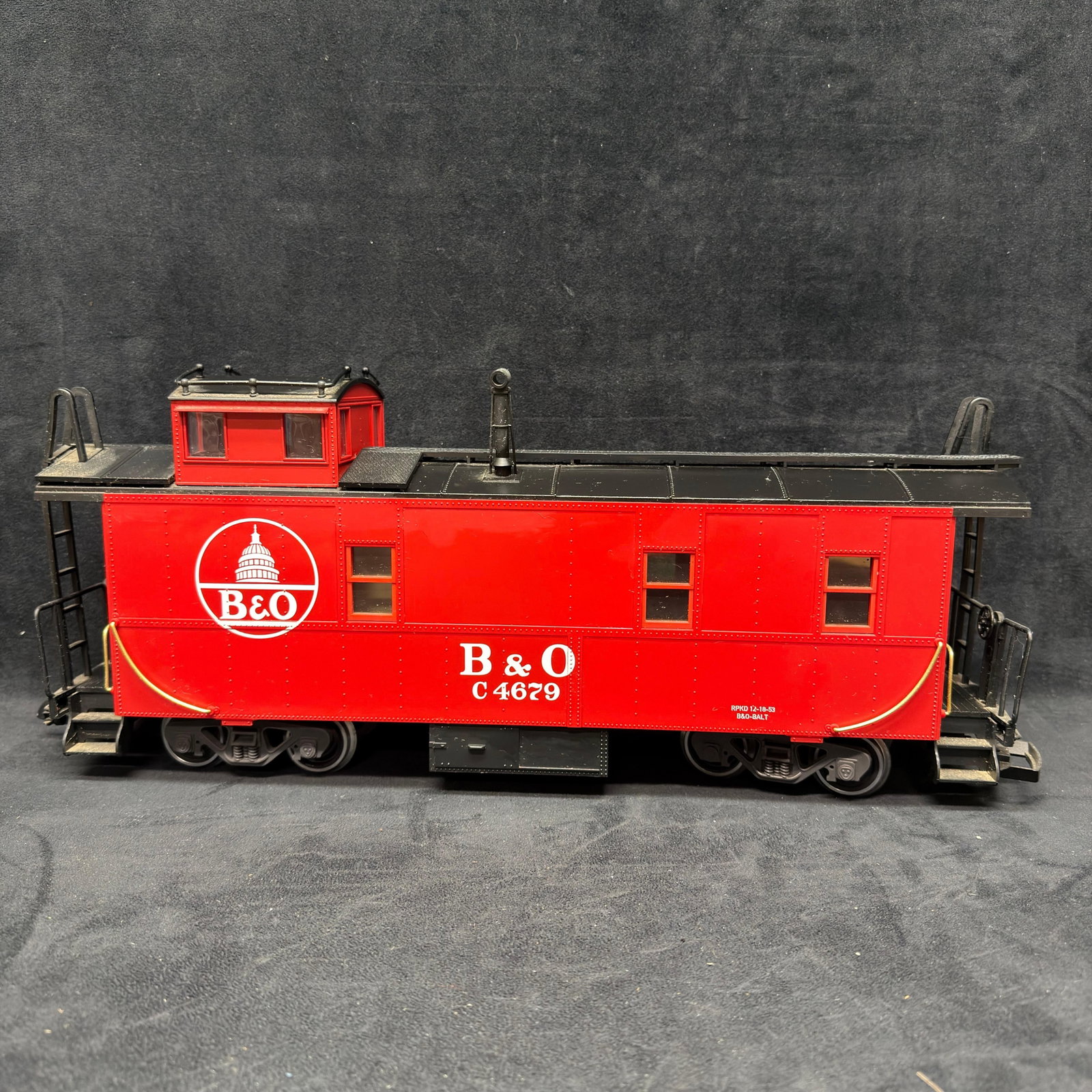 LGB Baltimore and Ohio BO C4679 G Scale Red Caboose (1 of 5)