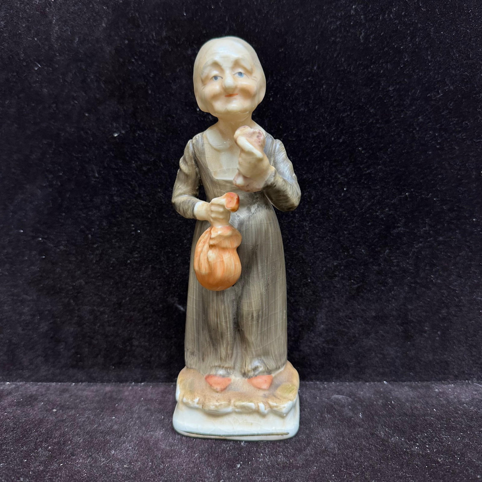 Vintage Ceramic Old Lady Figurine - 2