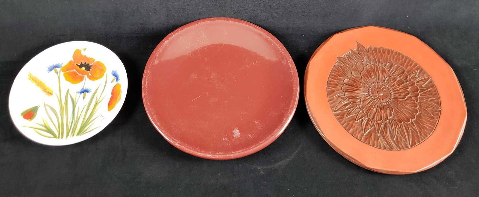 Lot of 3 Miscellaneous Plates: Lot of 3 Miscellaneous Plates. This lot of plates is in fair used condition. The 3 plates in this lot are: 1 marked Nuova Ceramica Vicenza hand decorated Italian flower plate. Measures 7.25" D. Ha