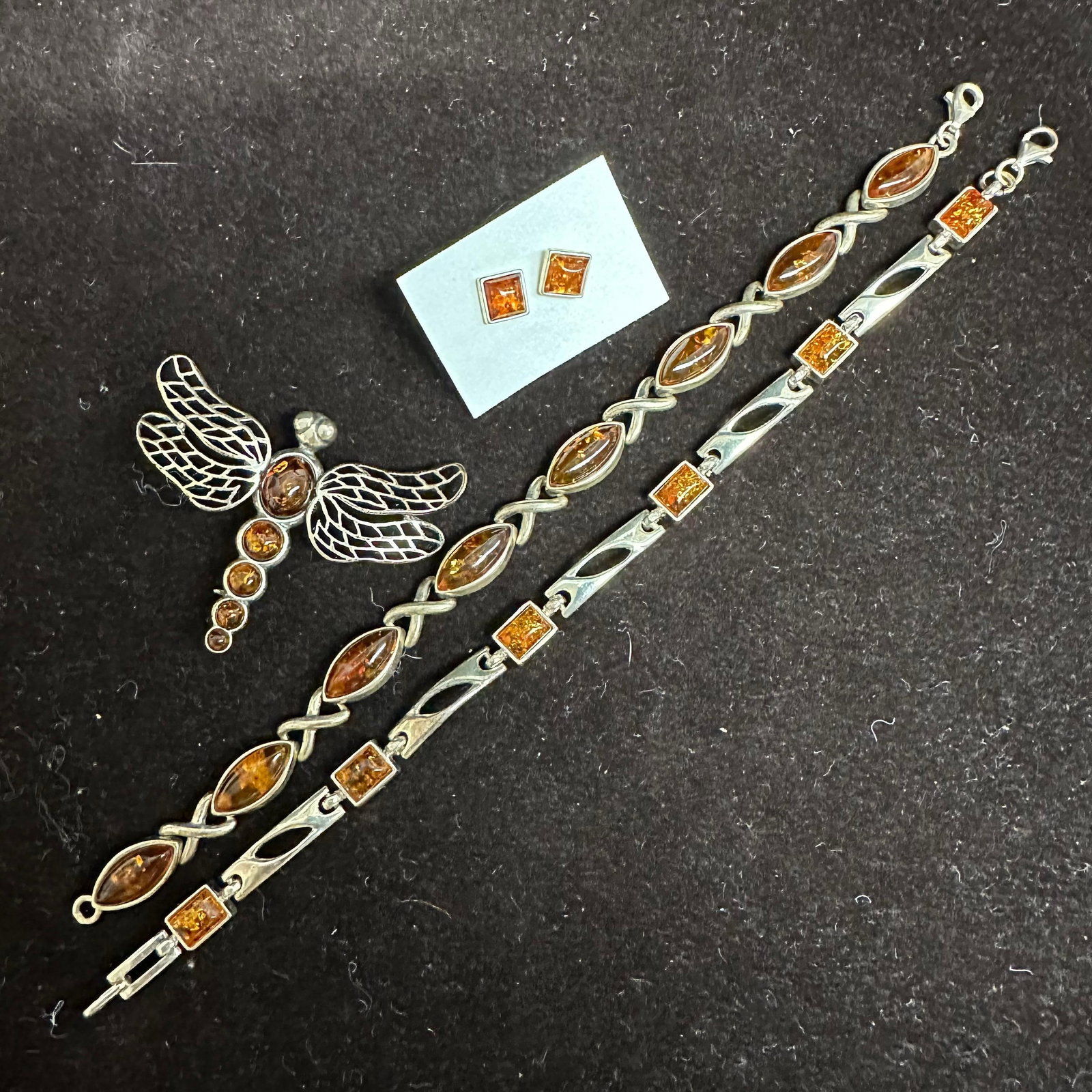 Sterling Silver Amber Dragonfly Brooch Earrings and Bracelets Set M6: These items are in good pre-owned, previously used/displayed condition with noticeable light wear and surface scratches. Please reference all photos for full details. These pieces of jewelry have been