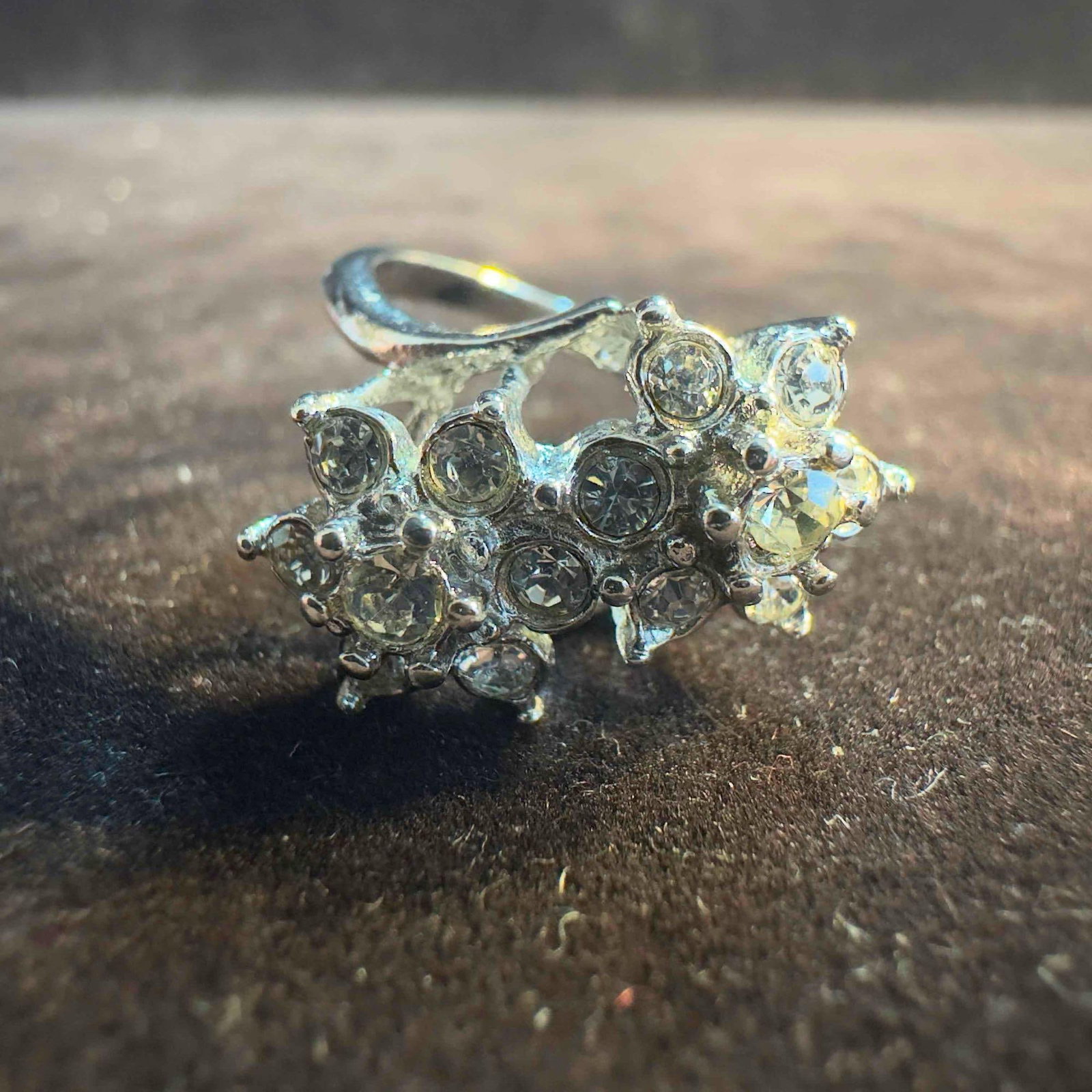 Gold Plated Cubic Zirconia Double Floral Flower Setting Ring: Gold Plated Cubic Zirconia Double Floral Flower Setting Ring. 14K Hallmark. This item is in good pre-owned, previously displayed condition with light wear, and surface scratches. Please