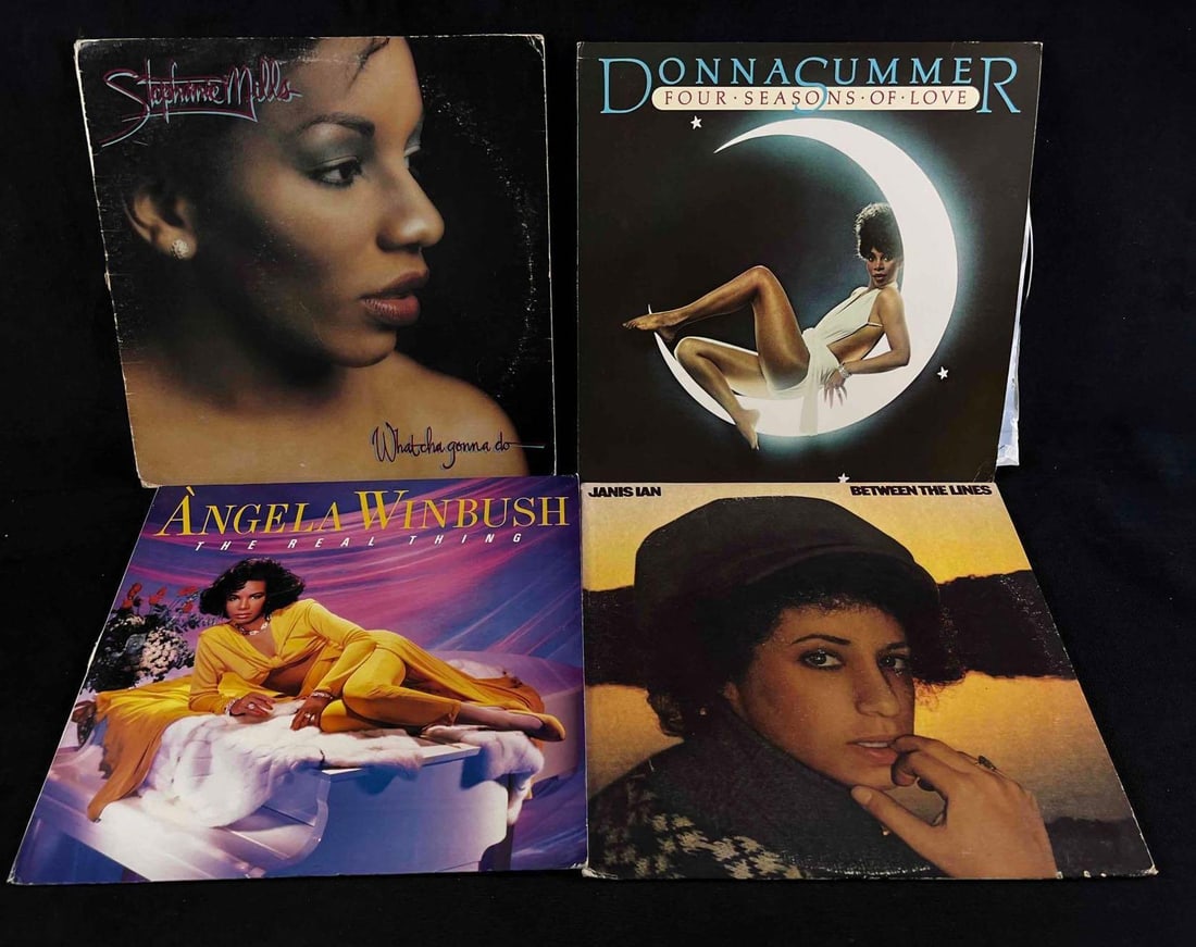 Assorted Vintage Records Donna Summer Soul, Funk, R&B: Assorted Vintage Records Donna Summer Soul, Funk, R&B This lot has four vinyl records by amazing female musical artists. These records have little to no scratches, the covers may have some fading