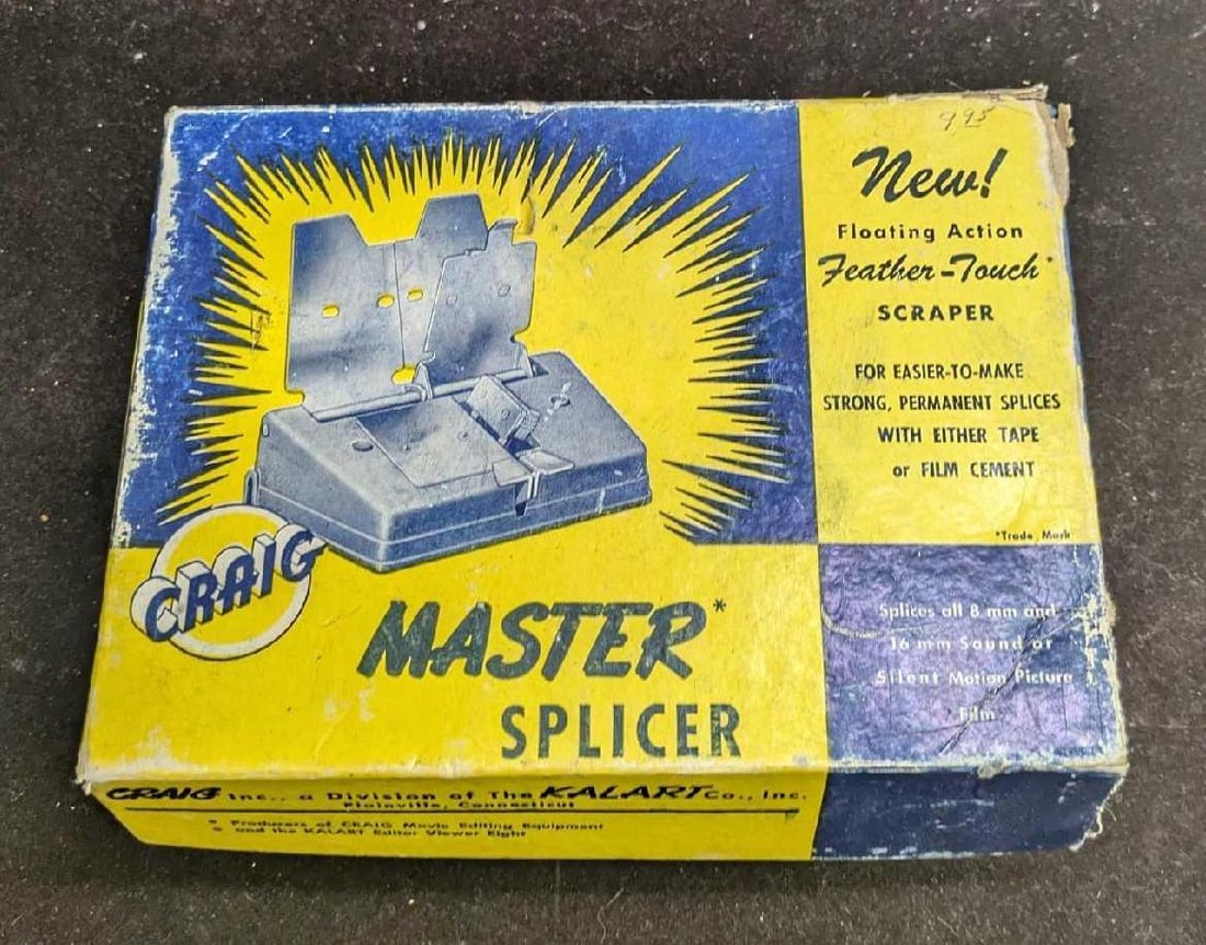 Craig Master Splicer Kalart for 8mm & 16mm Film: Craig Master Splicer Kalart for 8mm & 16mm Film. It comes in the original box that is approx 7 1/2" x 5 1/4" x 2" and it weighs 0.93lb. The box has some shelf wear.