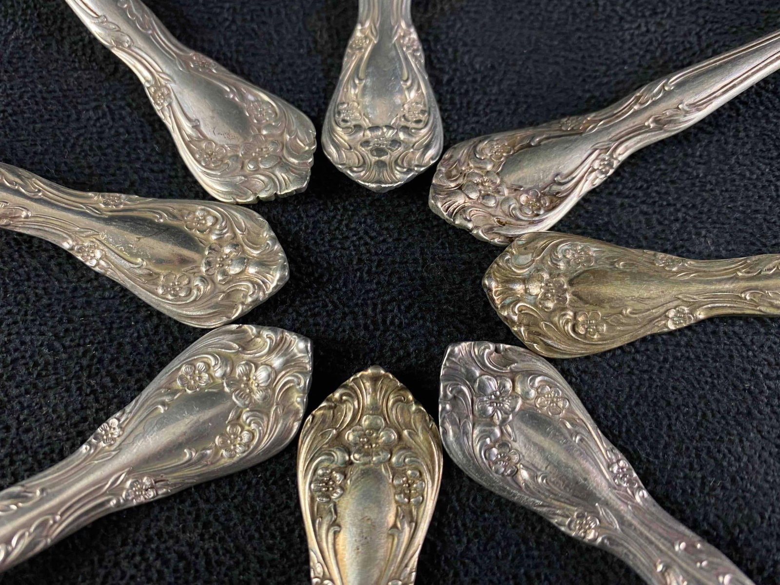 Chateau Rose by Alvin Sterling Silver 8 Count Teaspoons: Chateau Rose by Alvin Sterling Silver 8 Count Teaspoons Tested Total Of 8 6" Great Vintage Condition 215 Grams 