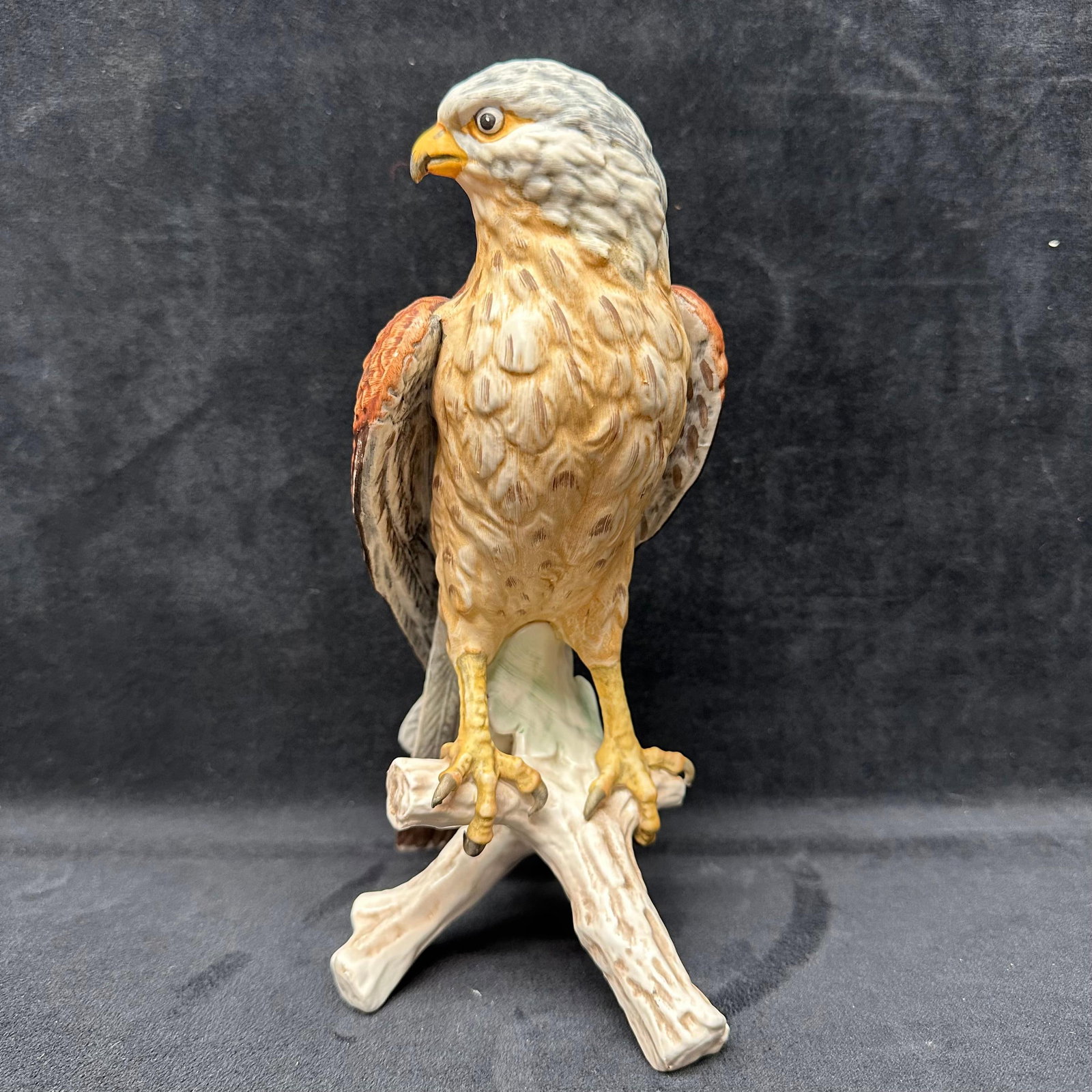 Goebel West Germany Porcelain Figurine Falke Falcon Faucon Hand-Painted Bird of Prey: Goebel porcelain figurine depicting a detailed falcon perched on a branch. Expertly hand-painted, the piece showcases Goebel’s renowned craftsmanship with lifelike texture, vivid coloring, and f