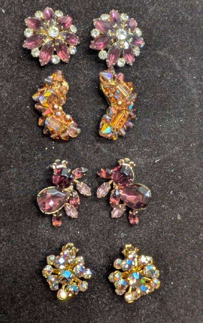 Vintage Rhinestone AB Crystal Gold Tone Clip On Earrings Lot Of 4 (1 of 6)