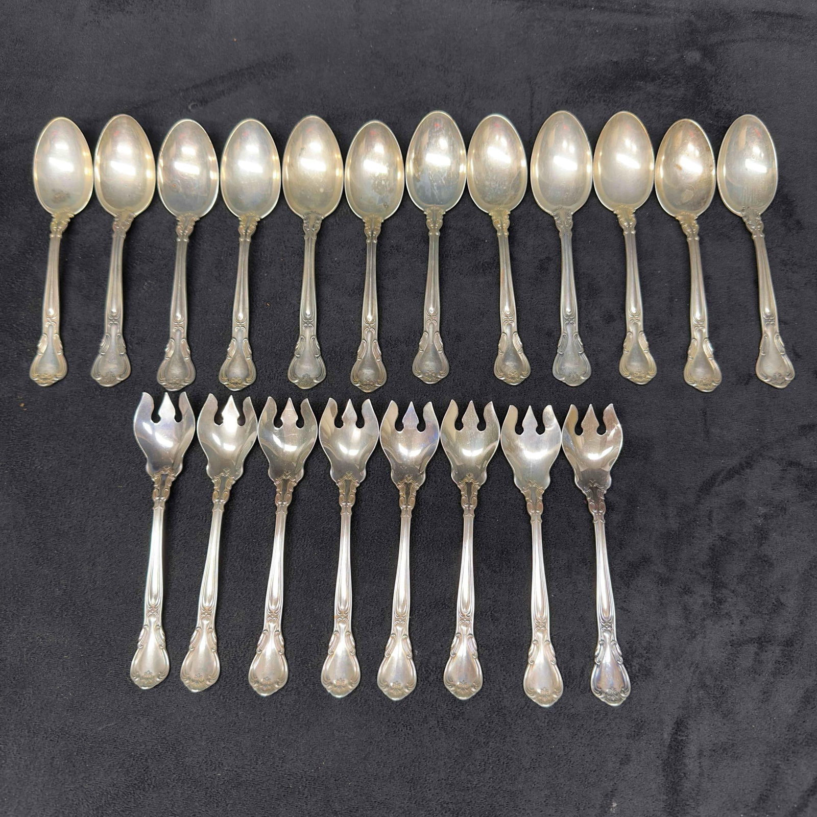 Gorham Chantilly Flatware Sterling Silver Silverware 70 Pieces - 11