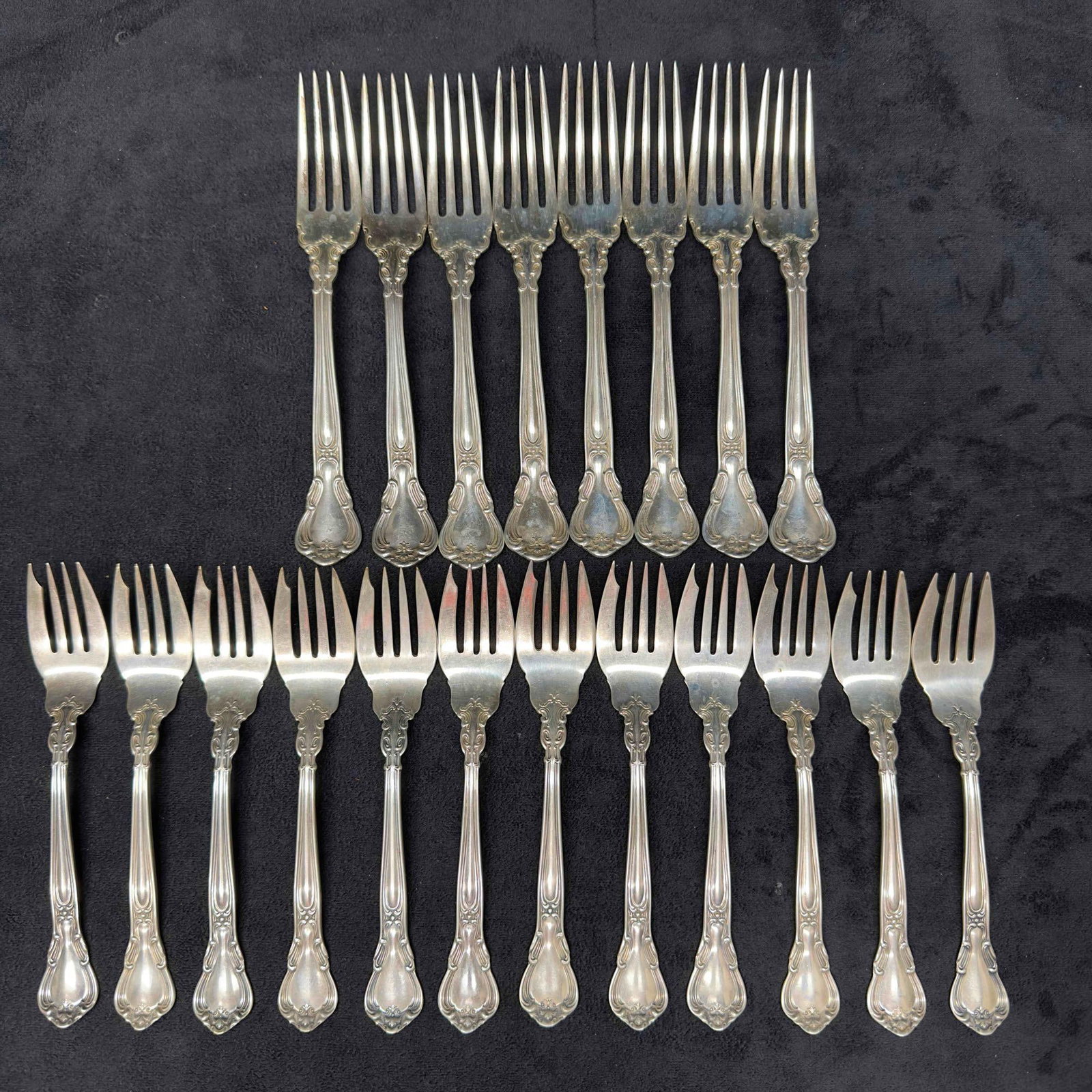 Gorham Chantilly Flatware Sterling Silver Silverware 70 Pieces - 17