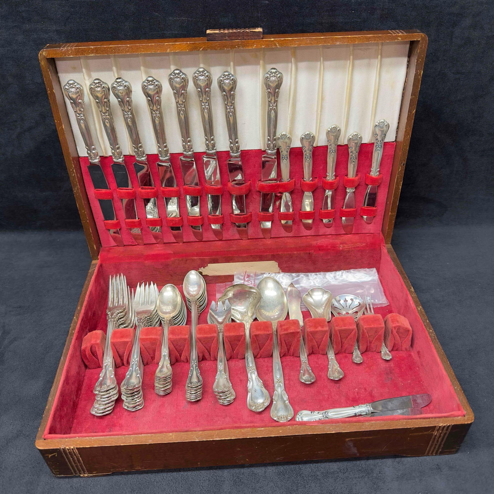 Gorham Chantilly Flatware Sterling Silver Silverware 70 Pieces (1 of 20)