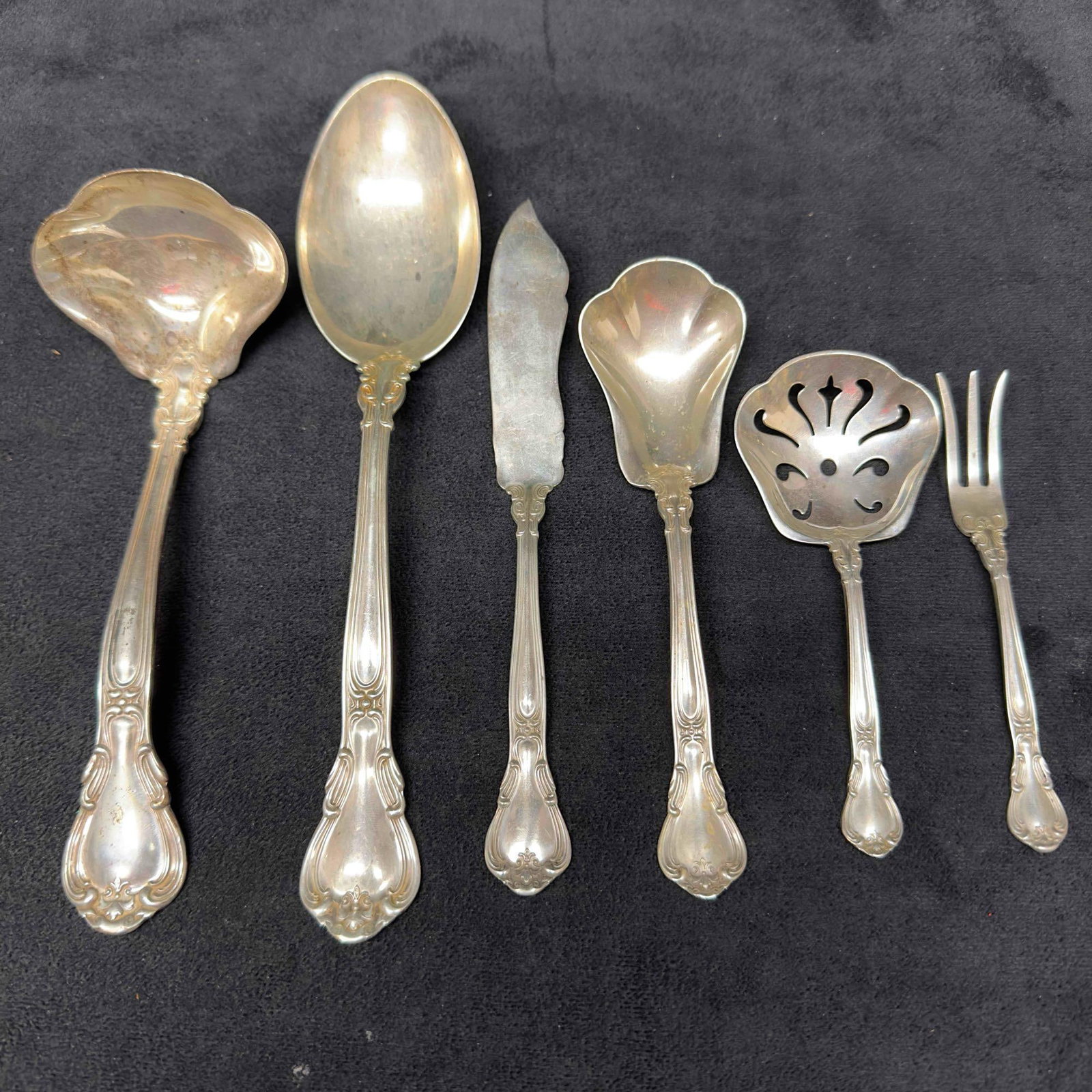 Gorham Chantilly Flatware Sterling Silver Silverware 70 Pieces - 9