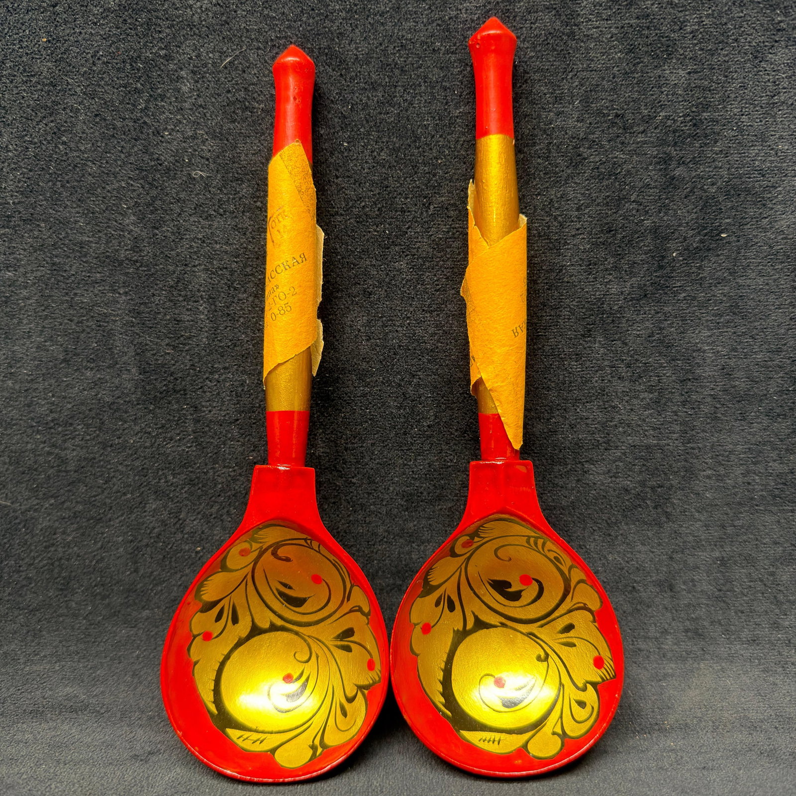 Khokhloma Russian Folk Art Style Hand Painted Wooden Spoon Set USSR: Both spoon art collectible pieces include original tags. These items are in pre-owned, previously used/displayed condition with noticeable light wear and surface scratches. Please reference all