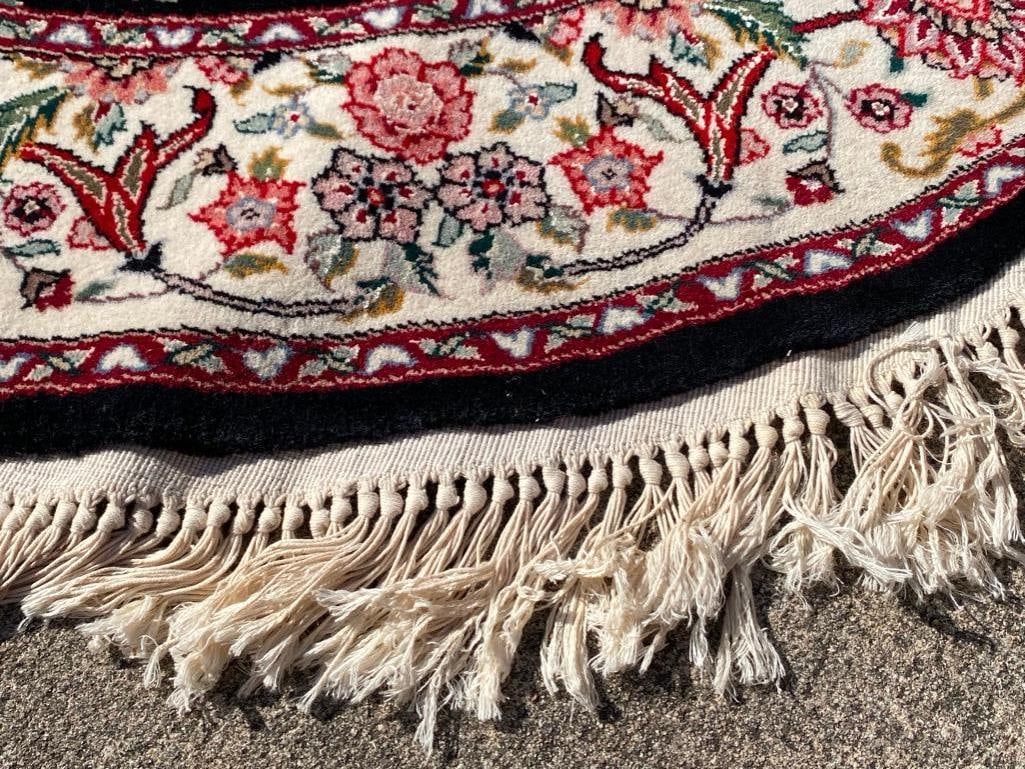 5' Circular Rug - 2