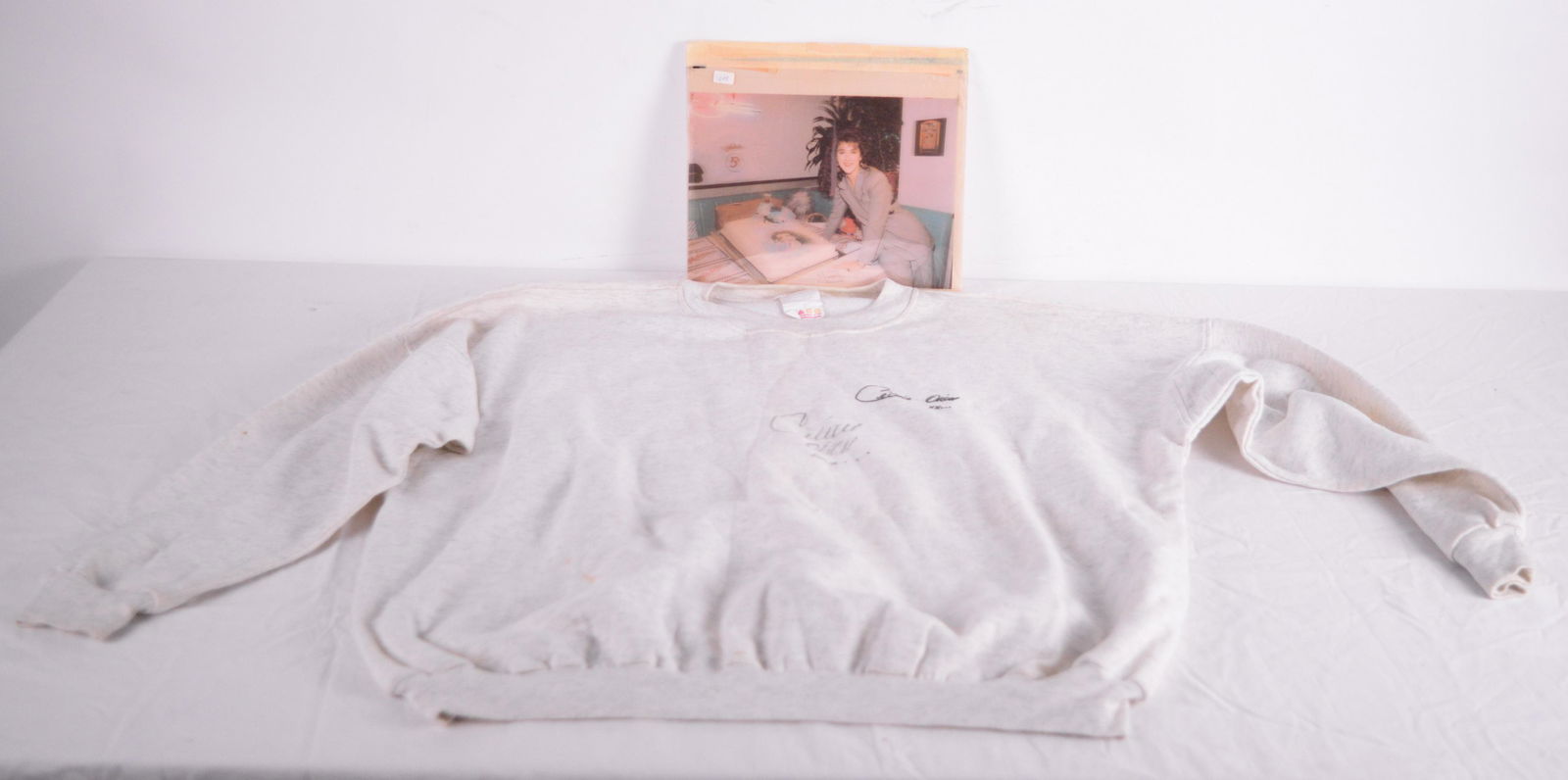 Signed Celine Dion sweater (1 of 4)