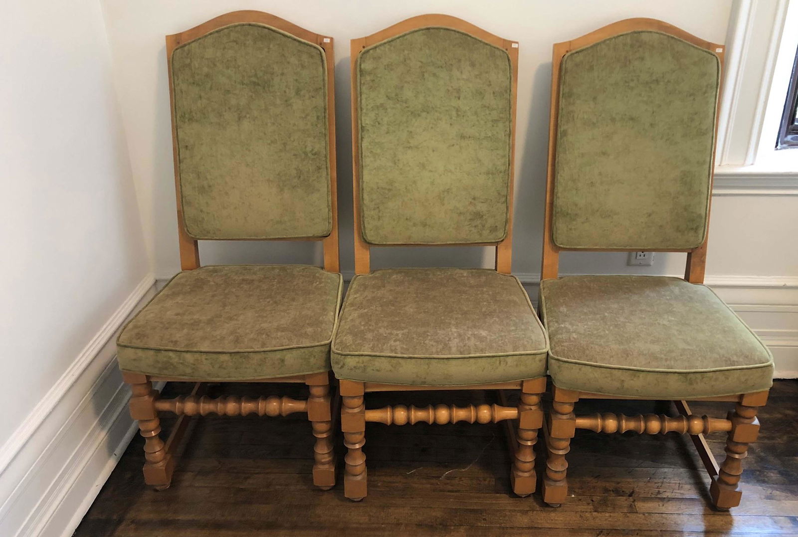 Casavant - Set of three chairs: Casavant Set of three chairs Description (FR): Ensemble de trois chaises en bois et tissu à dossier haut Casavant Description (EN): Set of three chairs with high backrests, wood and fabric, Casavant