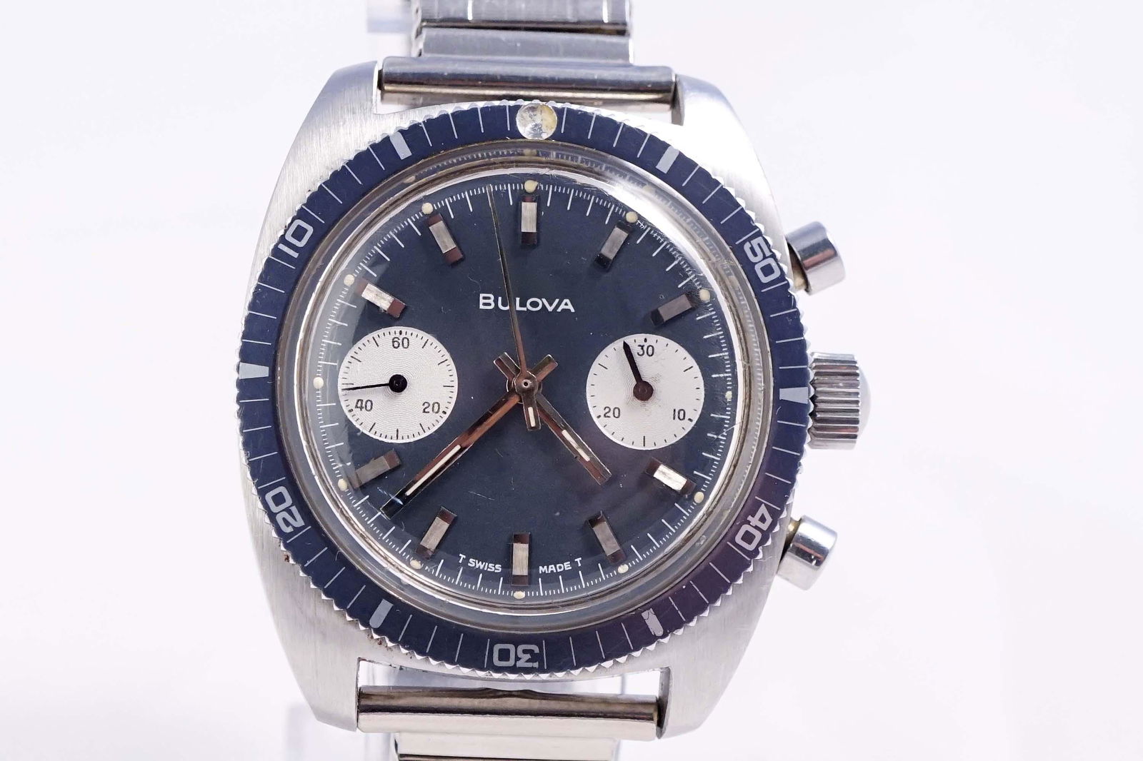 Bulova Deep Sea Chronograph, Blue solo dial REF: 31001, (1 of 9)
