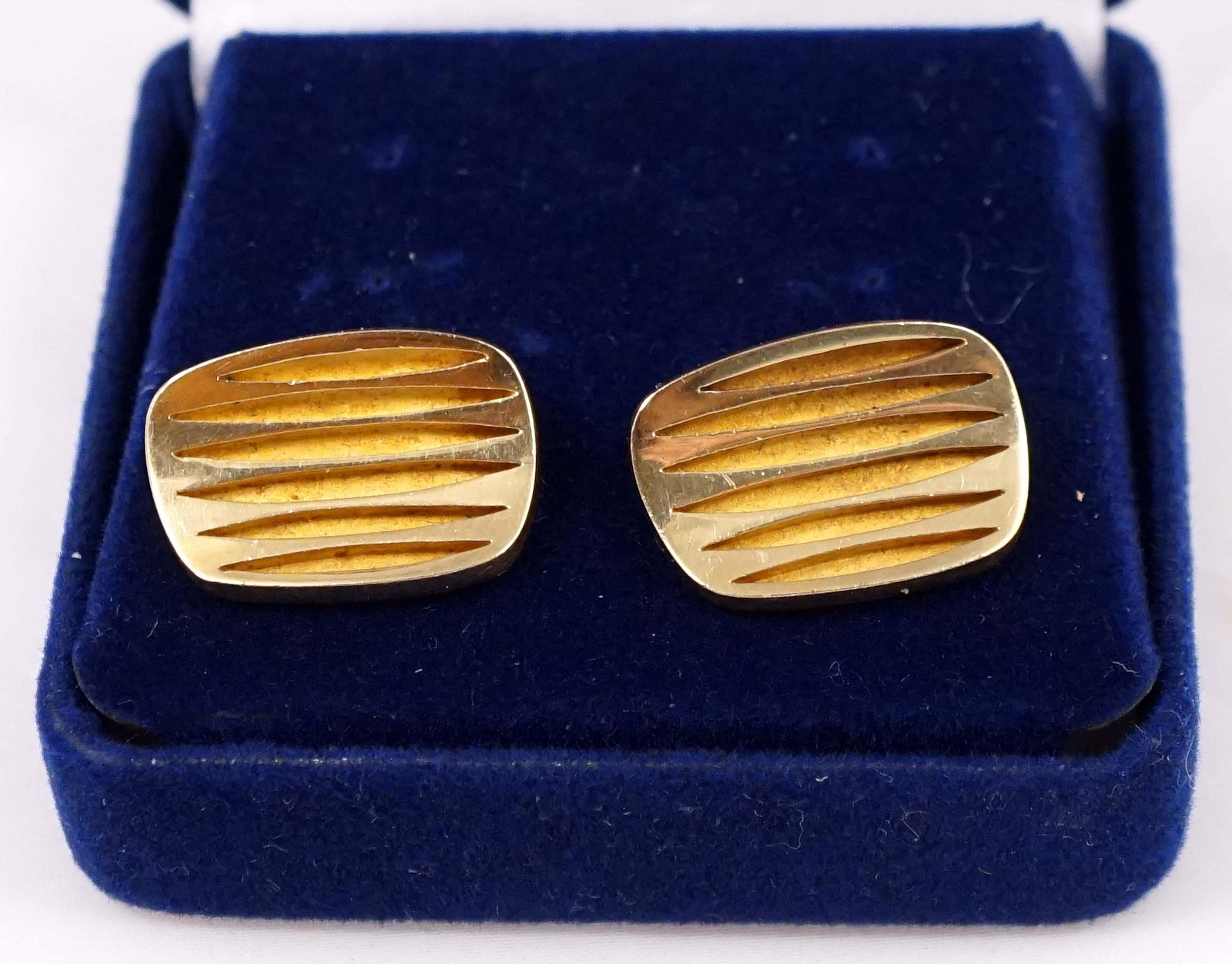 18kt cufflinks signed Walt (1 of 4)