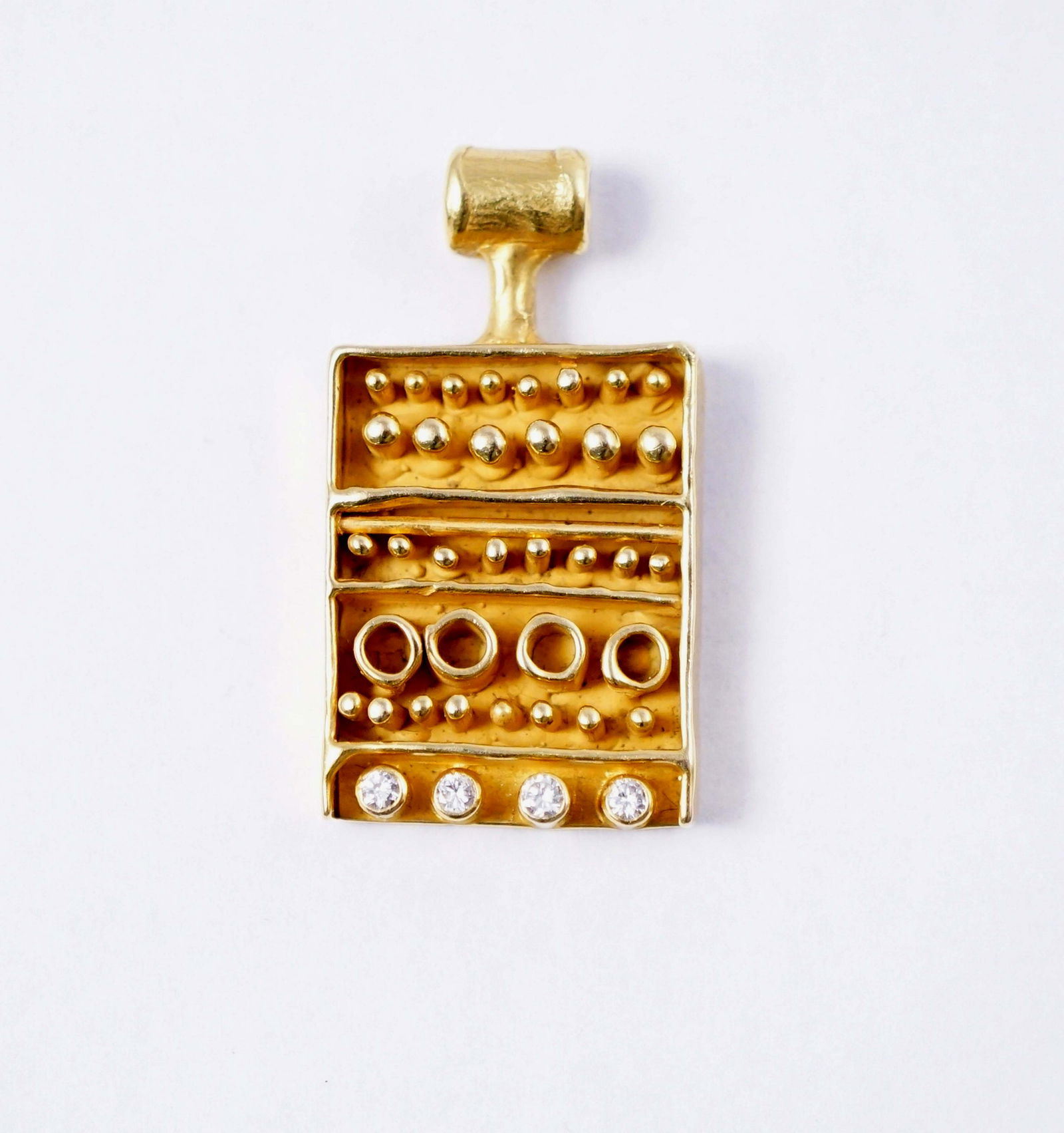 18kt unusual pendant signed by Schluep (1 of 6)