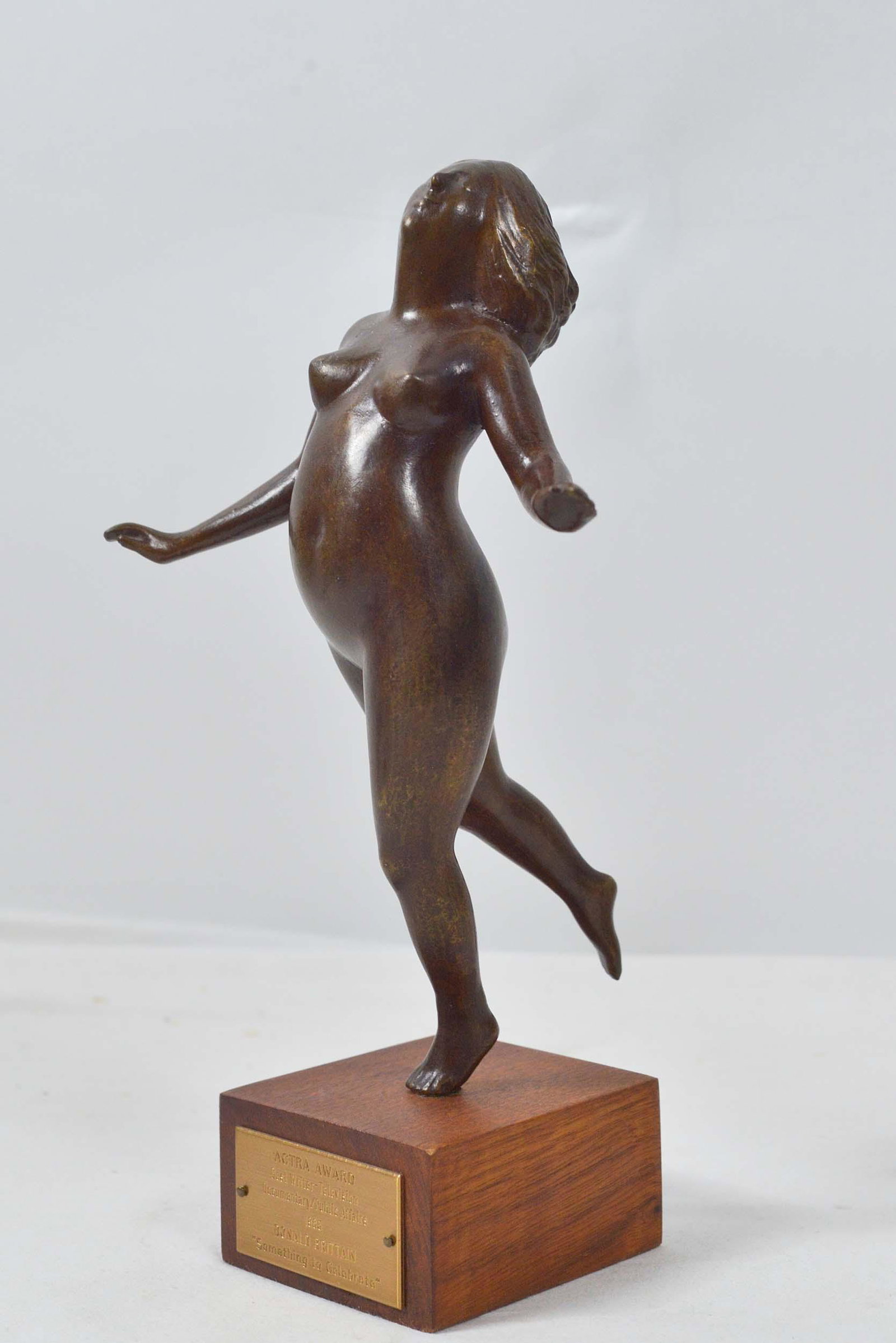 McElcheran, William Hadd - - 1985: McElcheran, William Hadd (1927-1999) Description: Bronze sculpture, sticker of the artist underneathCopy won by Donald Brittain for the best writter in television documentary / public affairs (Somethi