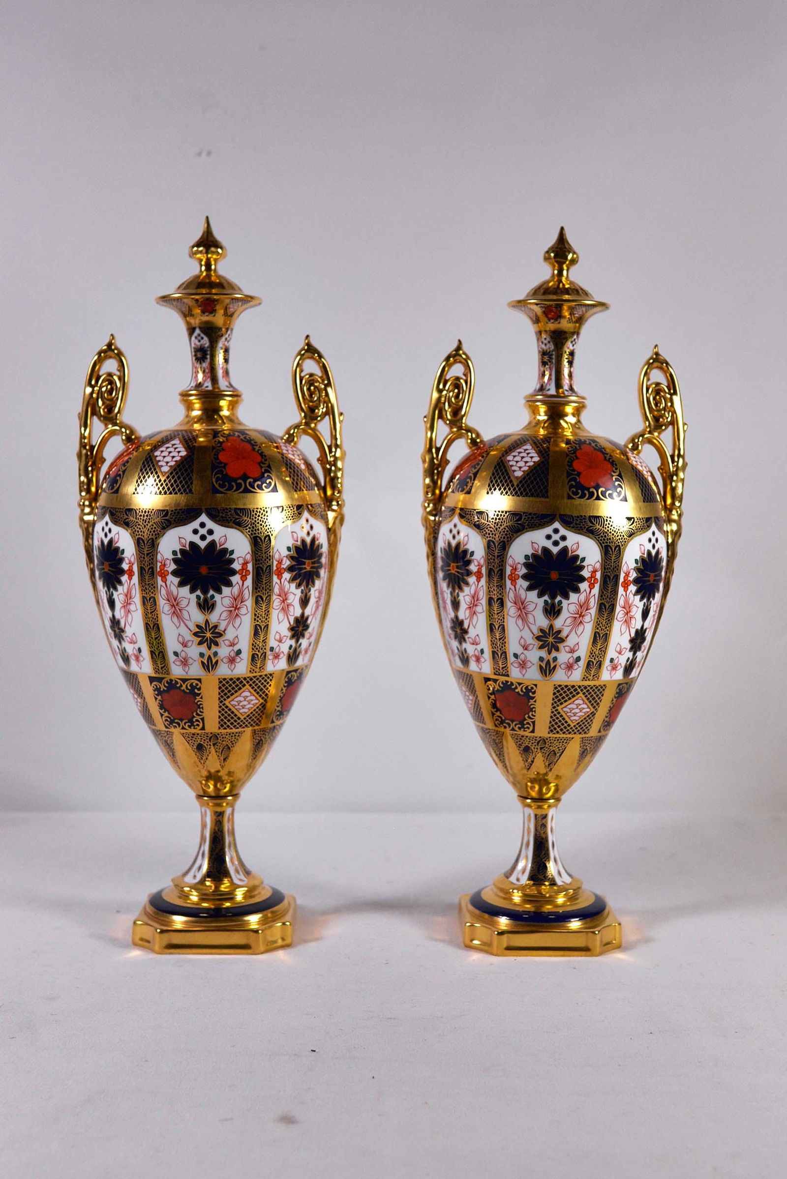 Royal Crown Derby - Pair of large vases - Après 1976 (1 of 5)
