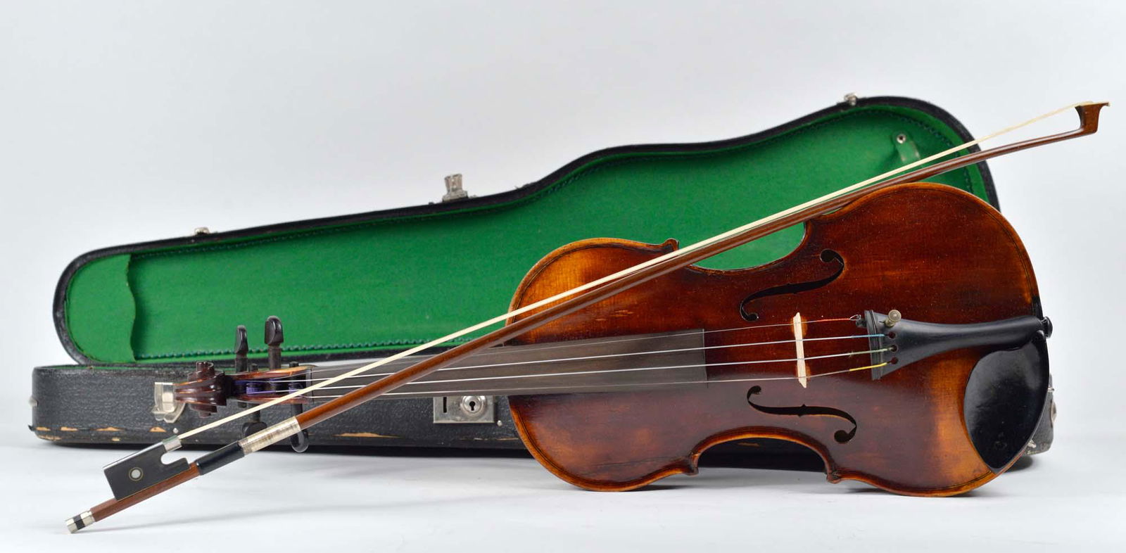 Davignon, Joseph Henri - Old violin - 1921 (1 of 10)